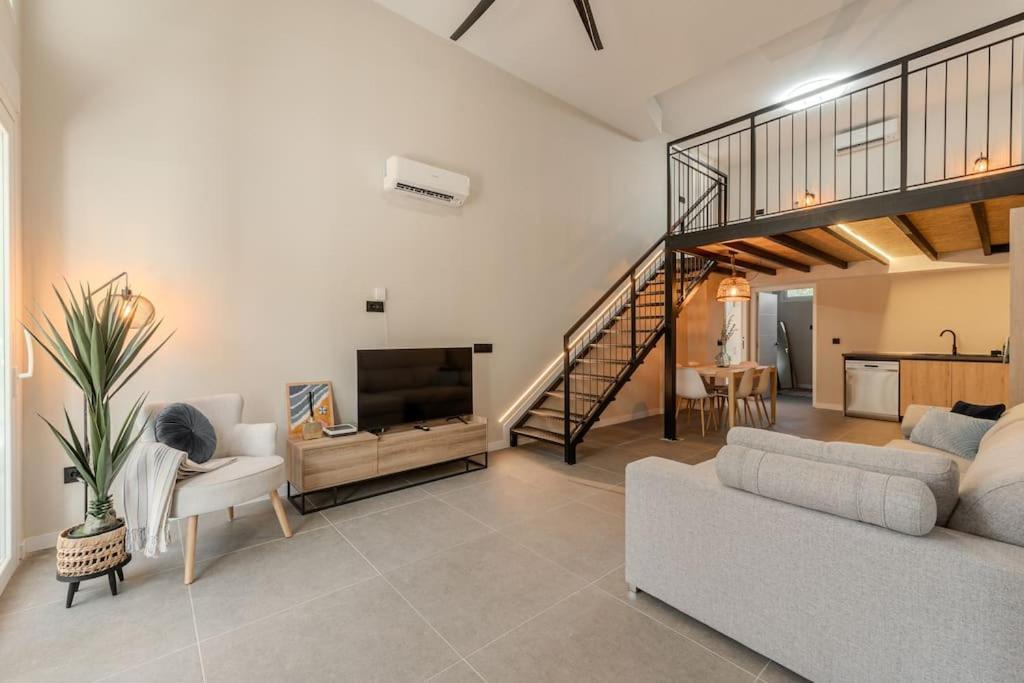 La Mediterranea - Housevanlive Apartment *