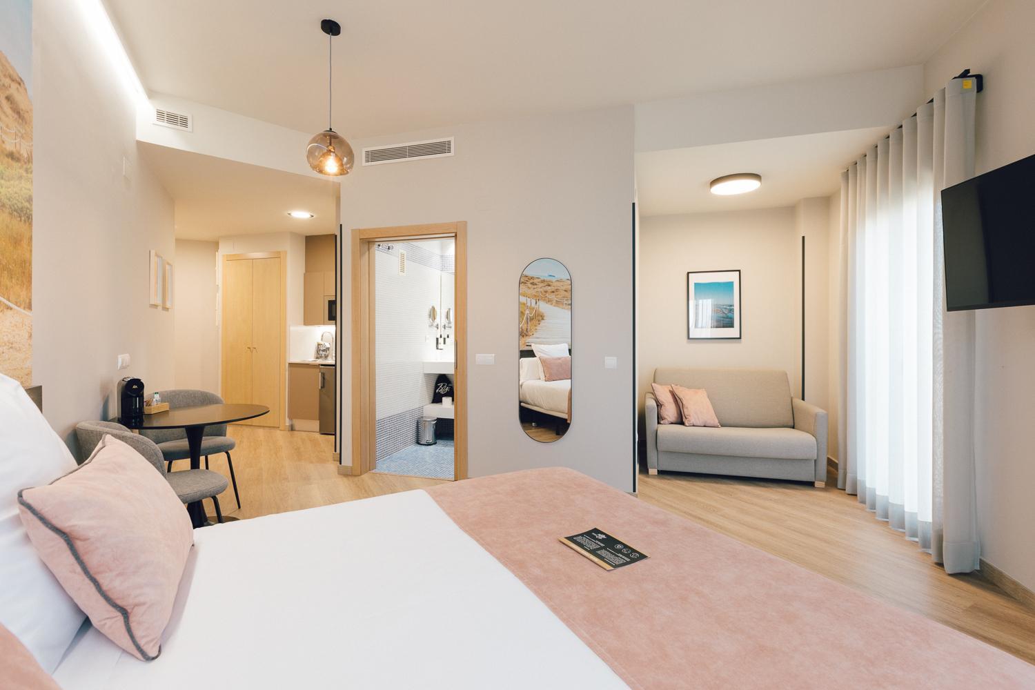 Palau & Aparthotel