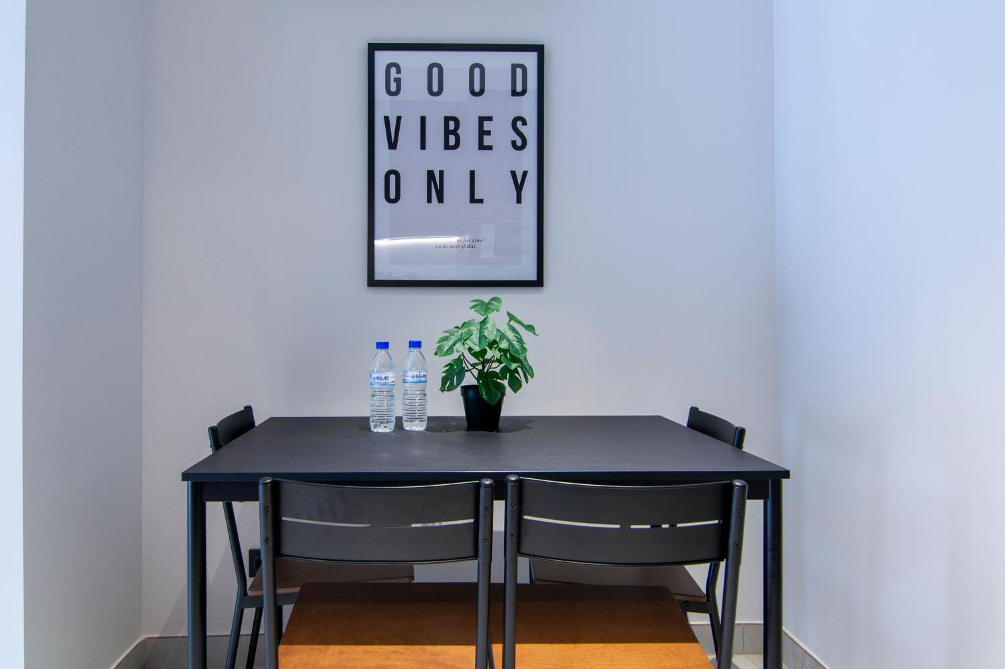 Vlc Host - Luz Casanova Apartment *