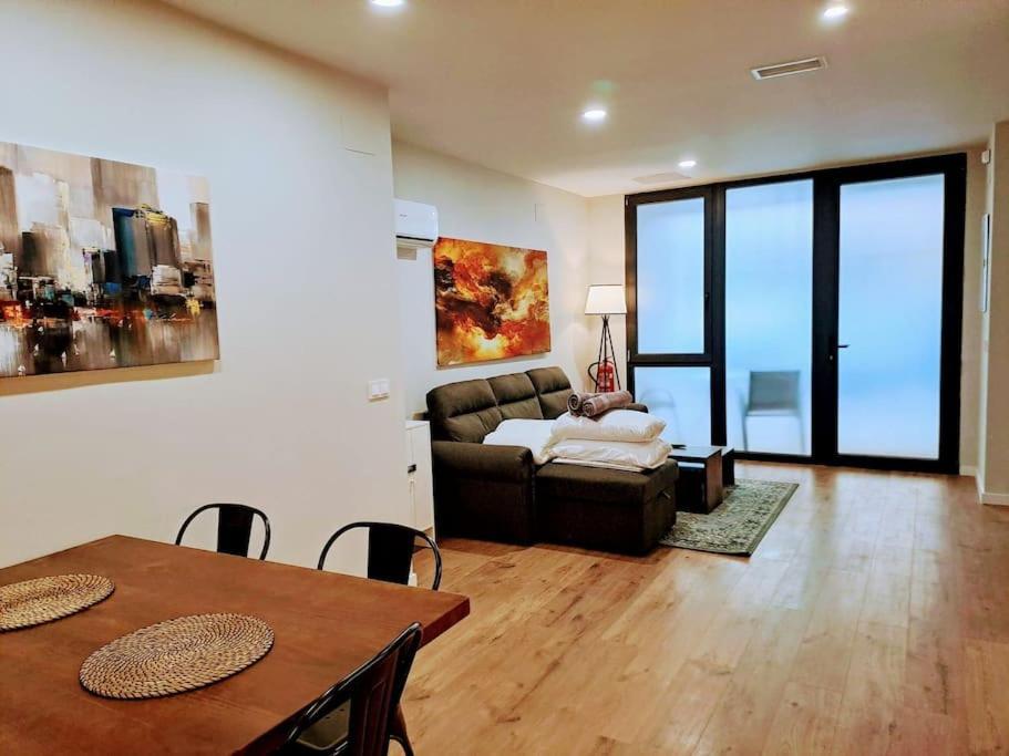 Apartment Artes Y Ciencias D With Fast Wifi And Terrace Valencia
