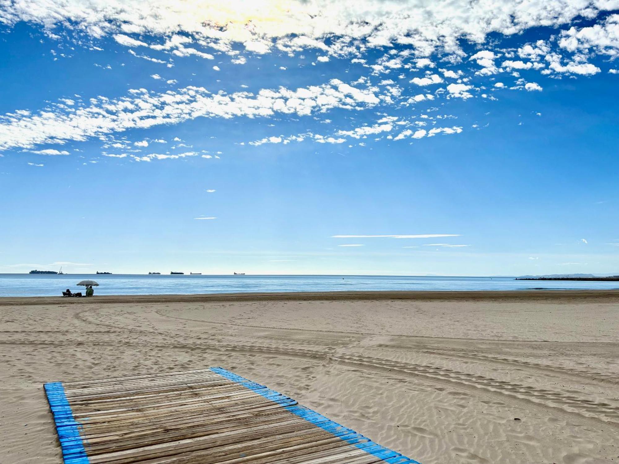 Luminoso Playa Pinedo