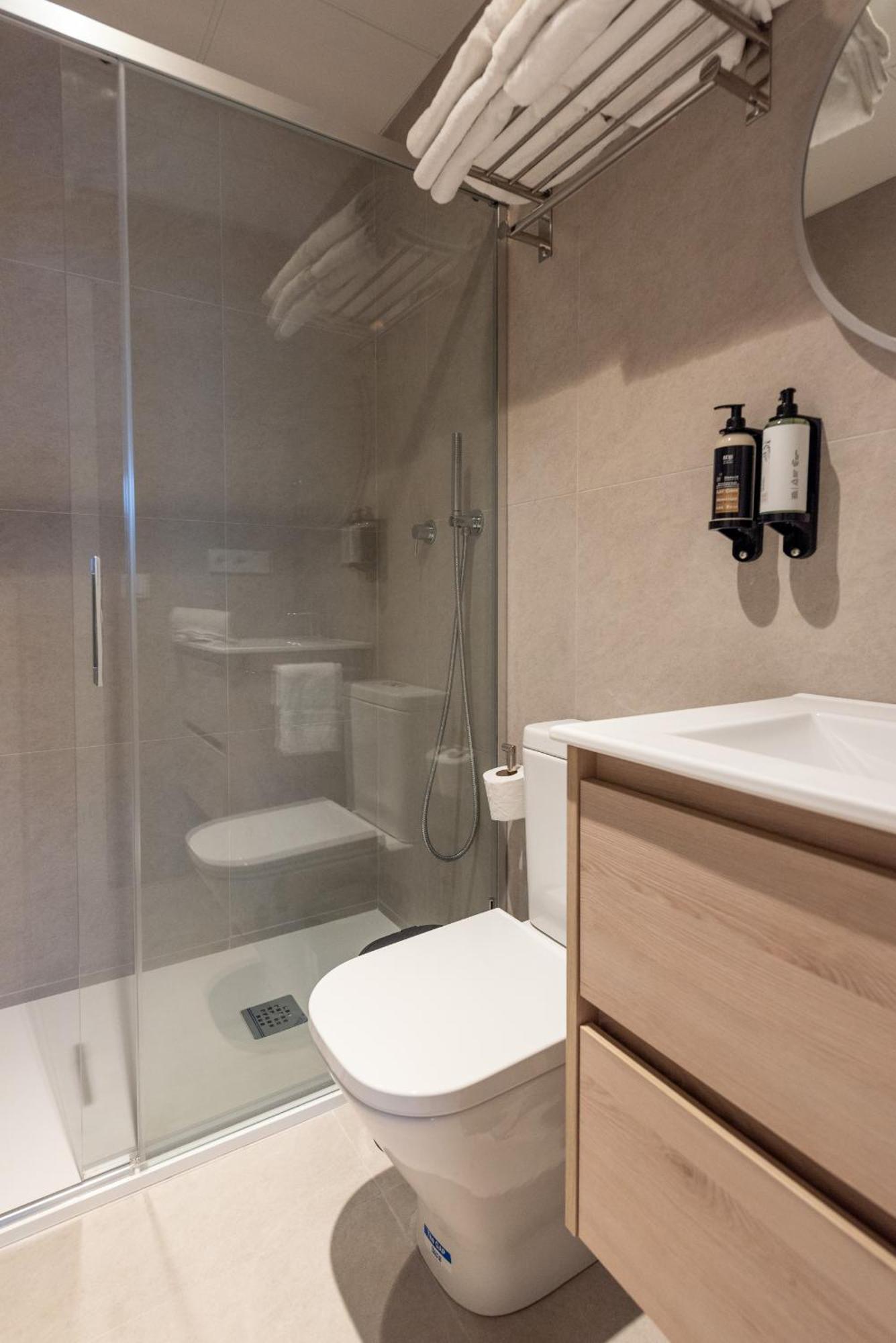 Dorm4you Arena Family 13 Aparthotel Valencia