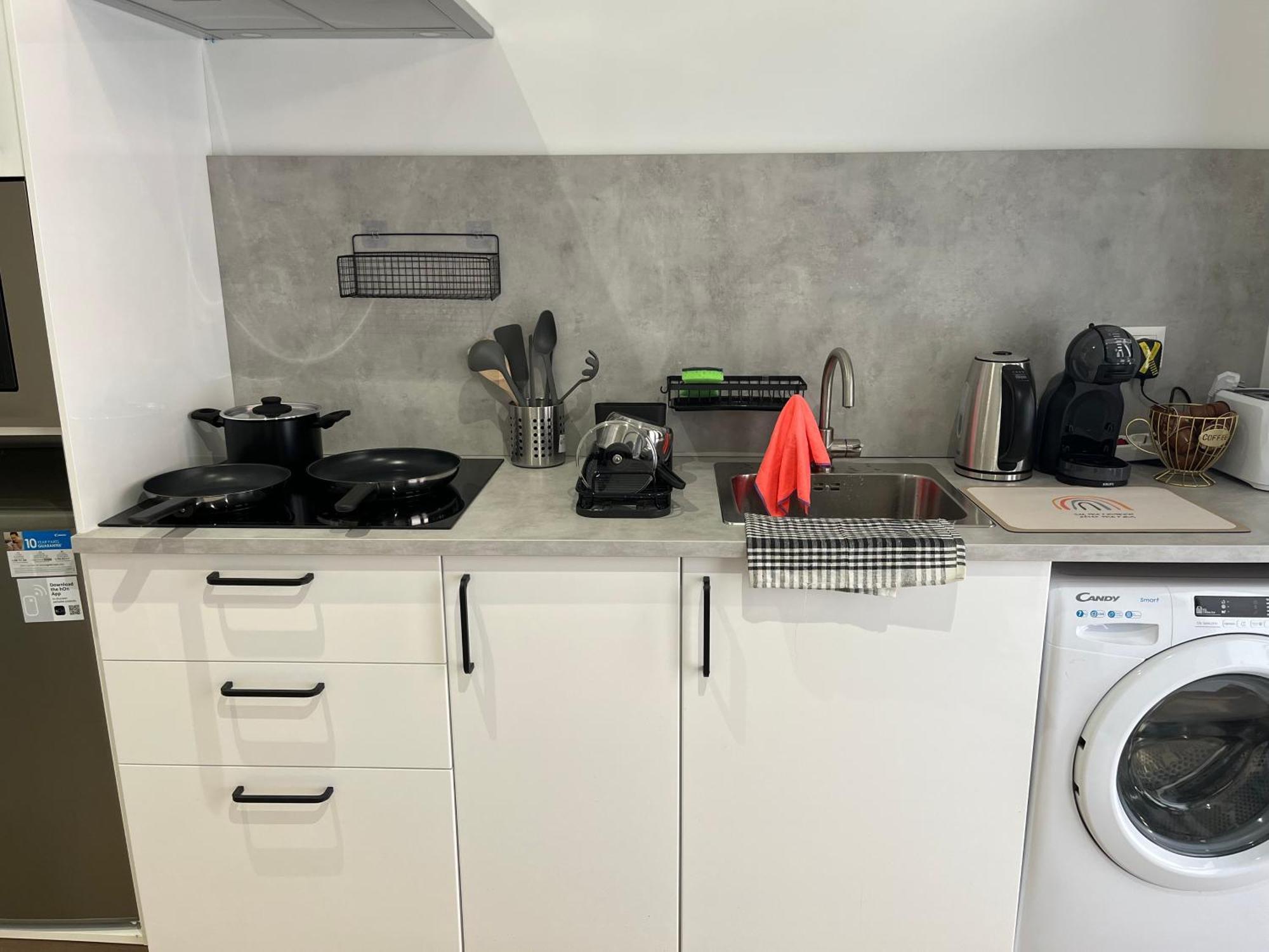 Quiet In A Park Close To The Sea & & Subway No-4 Apartment