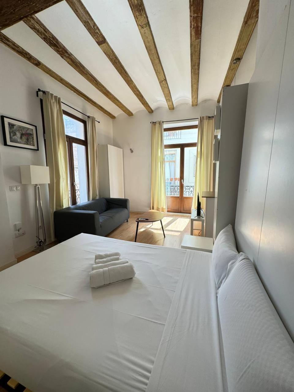Estudio Plaza De La Reina Apartment Valencia
