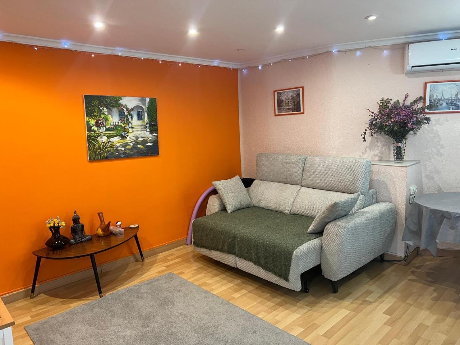 Apartment Bright And Spacious Flat At Malvarrosa