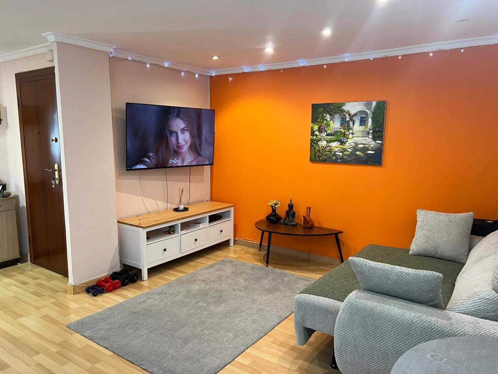 Bright And Spacious Flat At Malvarrosa Apartment *