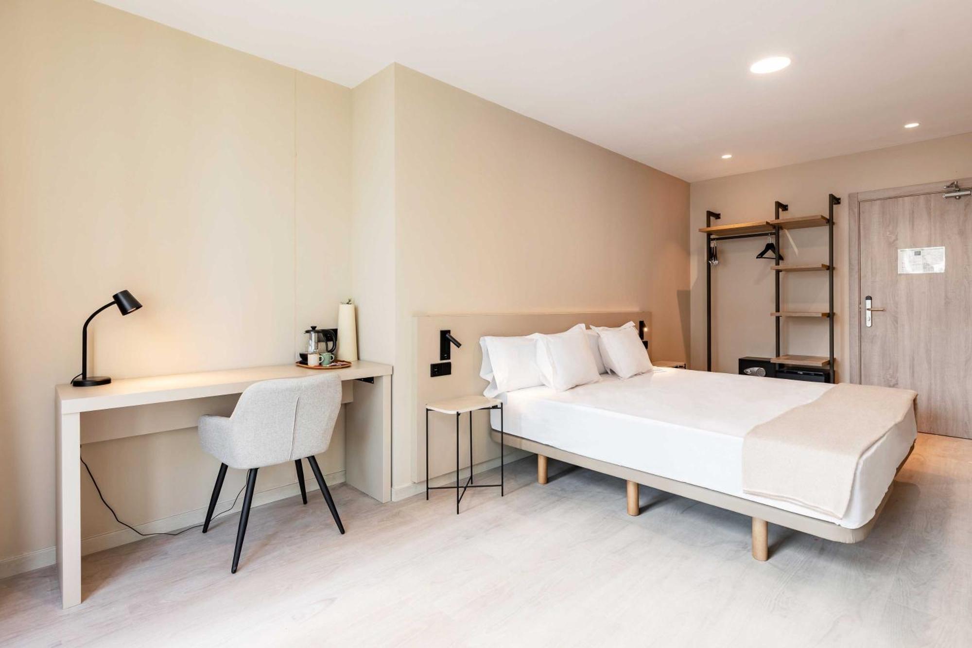 Hotel Hq Arena 3*