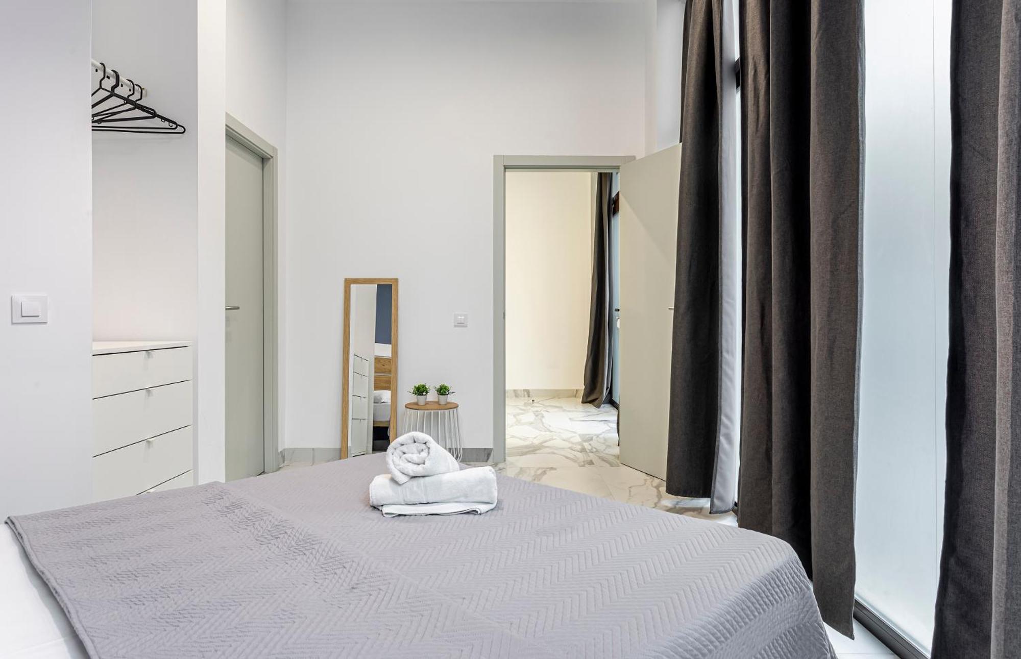 Apartment De Estilo Moderno Hasta 4 Pax *