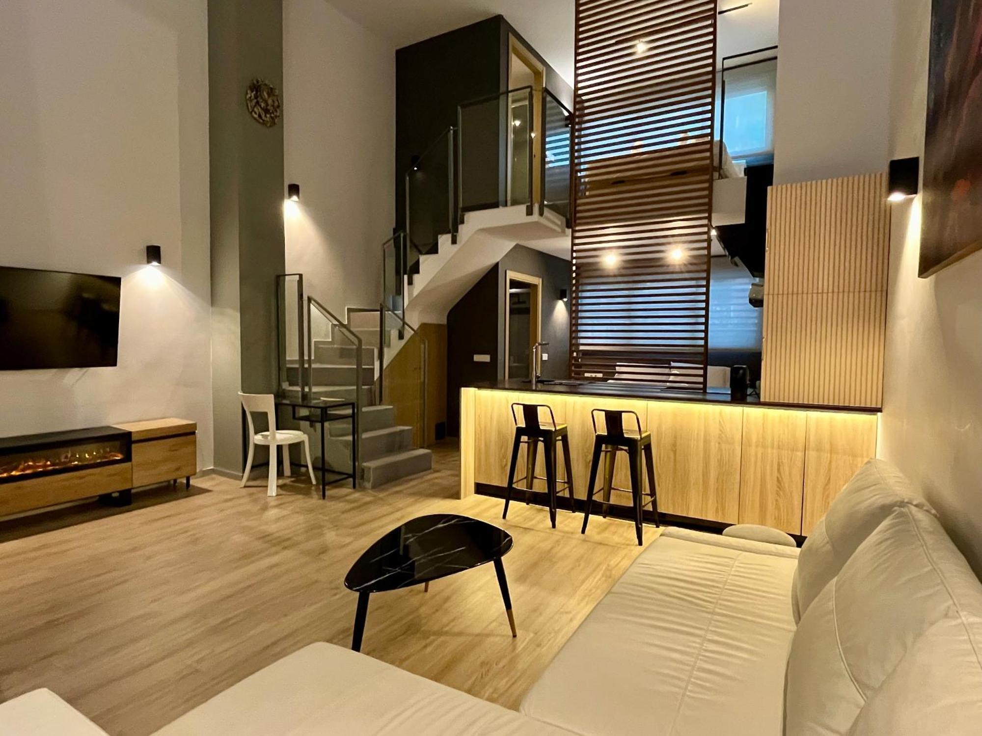 Werentvlc - Amazing Duplex Loft 2 Bdrm *