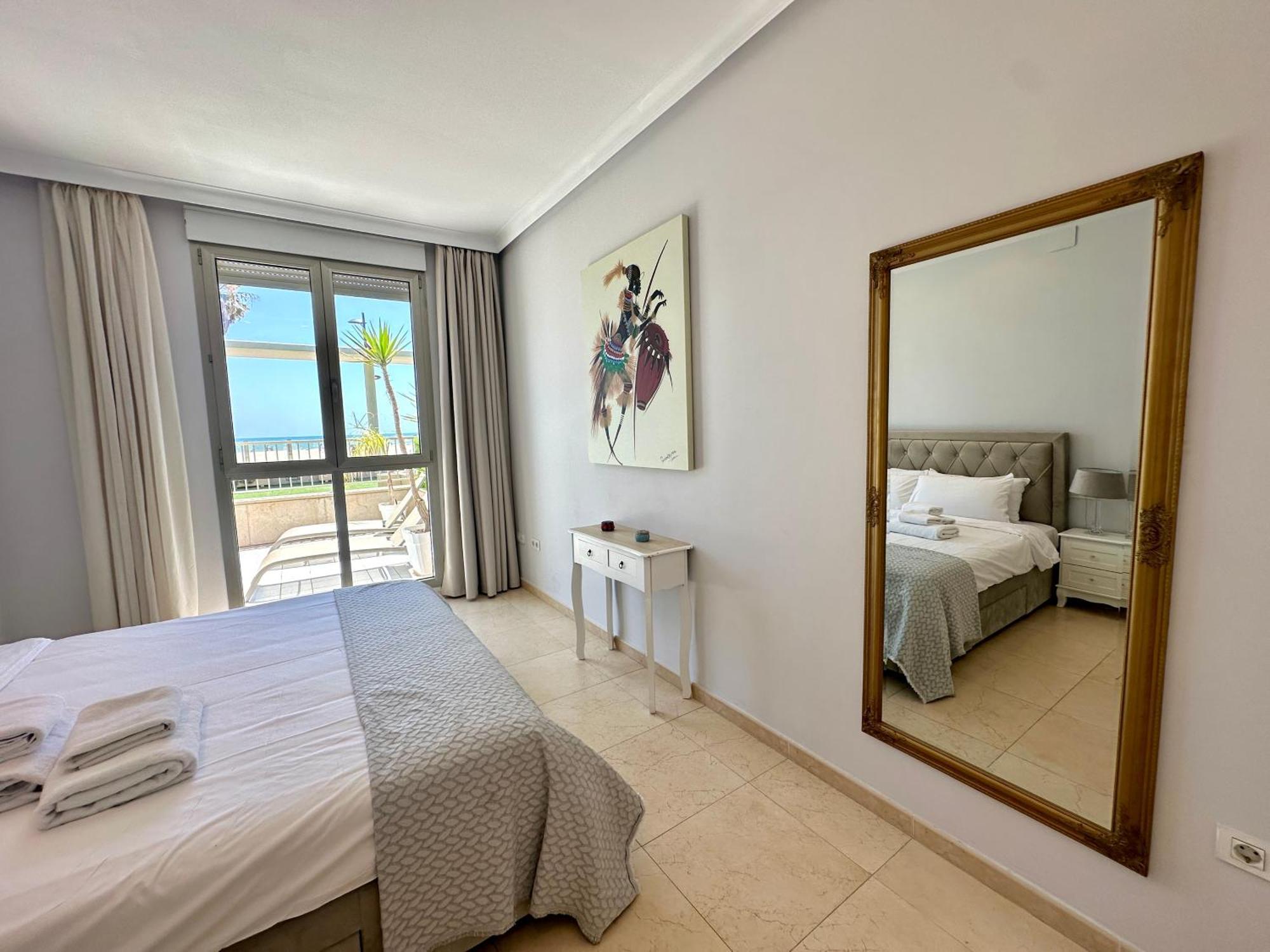 Reinapart Patacona Beachfront Seaview Apartment Valencia