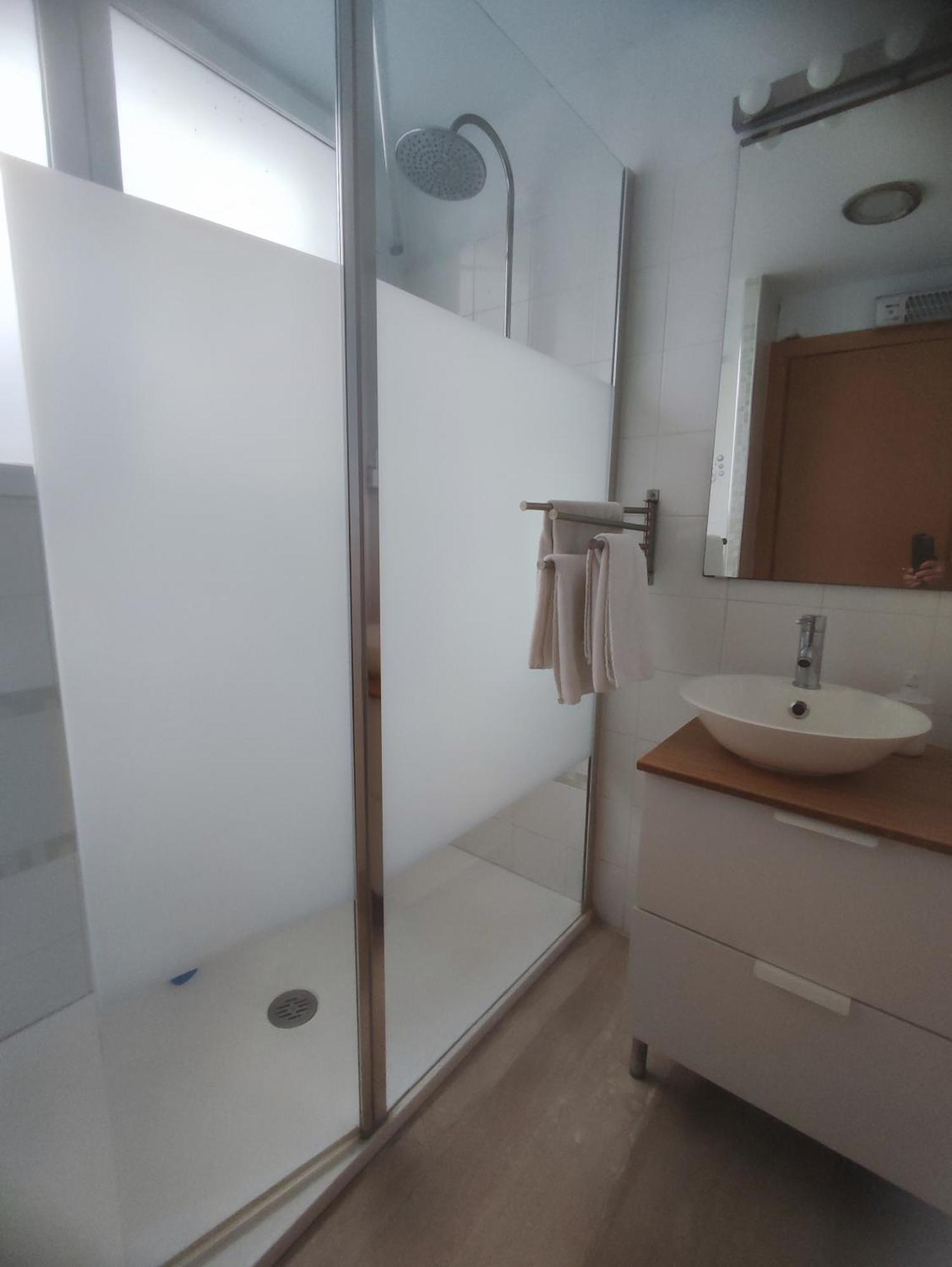 Close To The Sea, Large 170 M2 Apartmentbikes Apartment