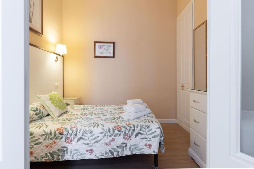 Sleeps 6 Fast Wi-fi 2 Bathrooms Apartment