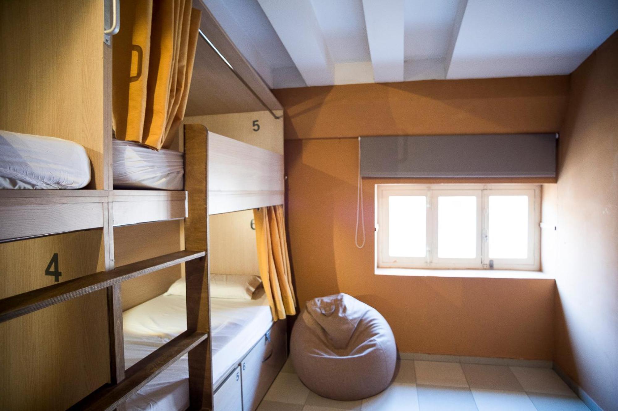River Hostel Valencia