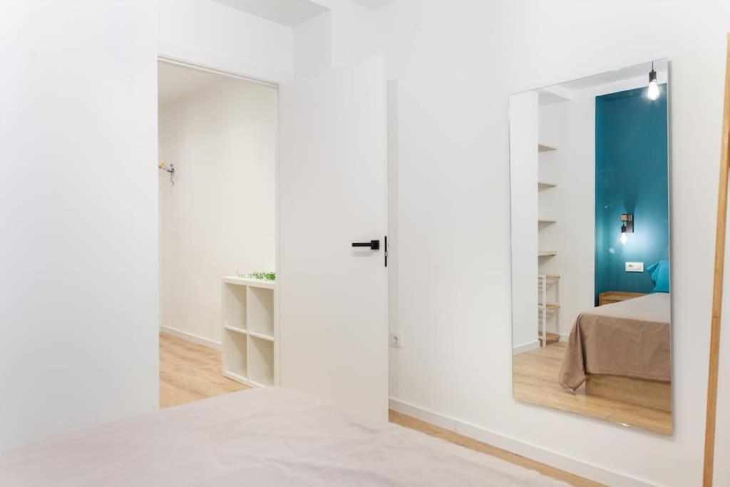 Apartment Acogedor Frente A Plaza Del Cedro Valencia