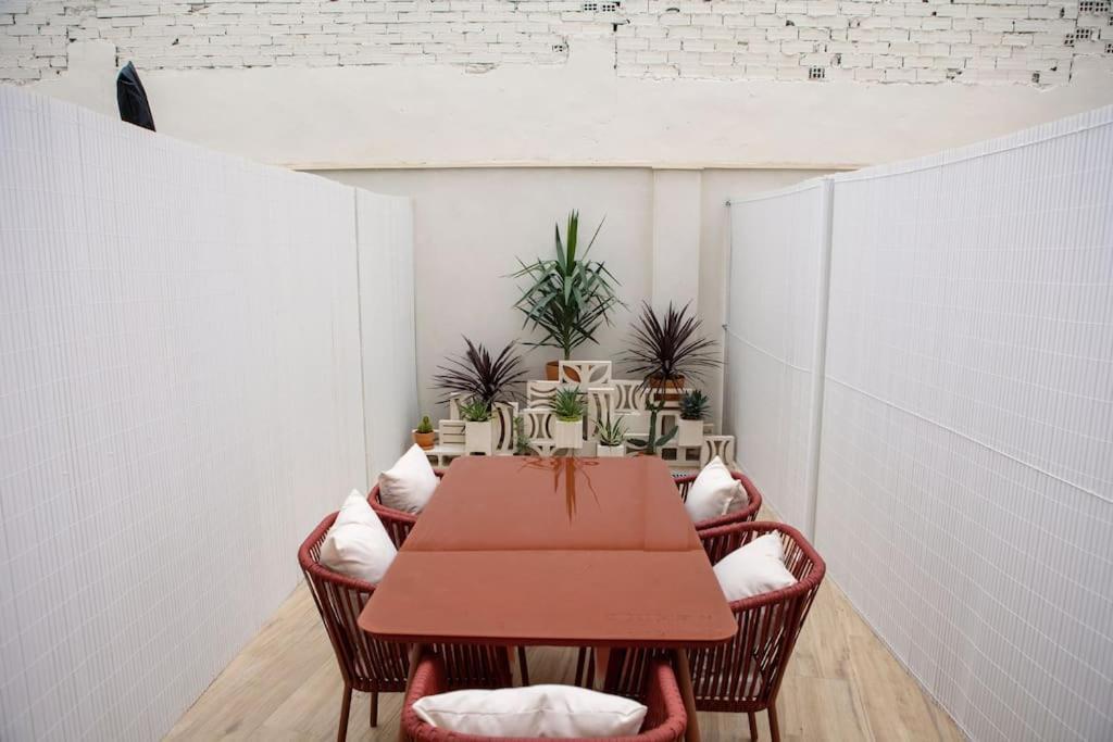 Con Terraza Junto A Ruzafa Apartamento *