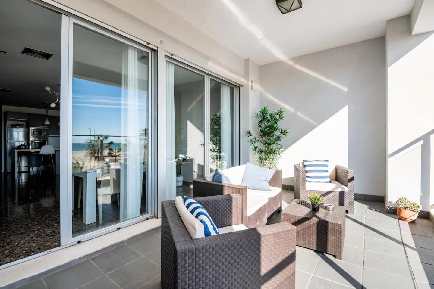 Moderno Con Vistas Al Mar En Apartment Valencia