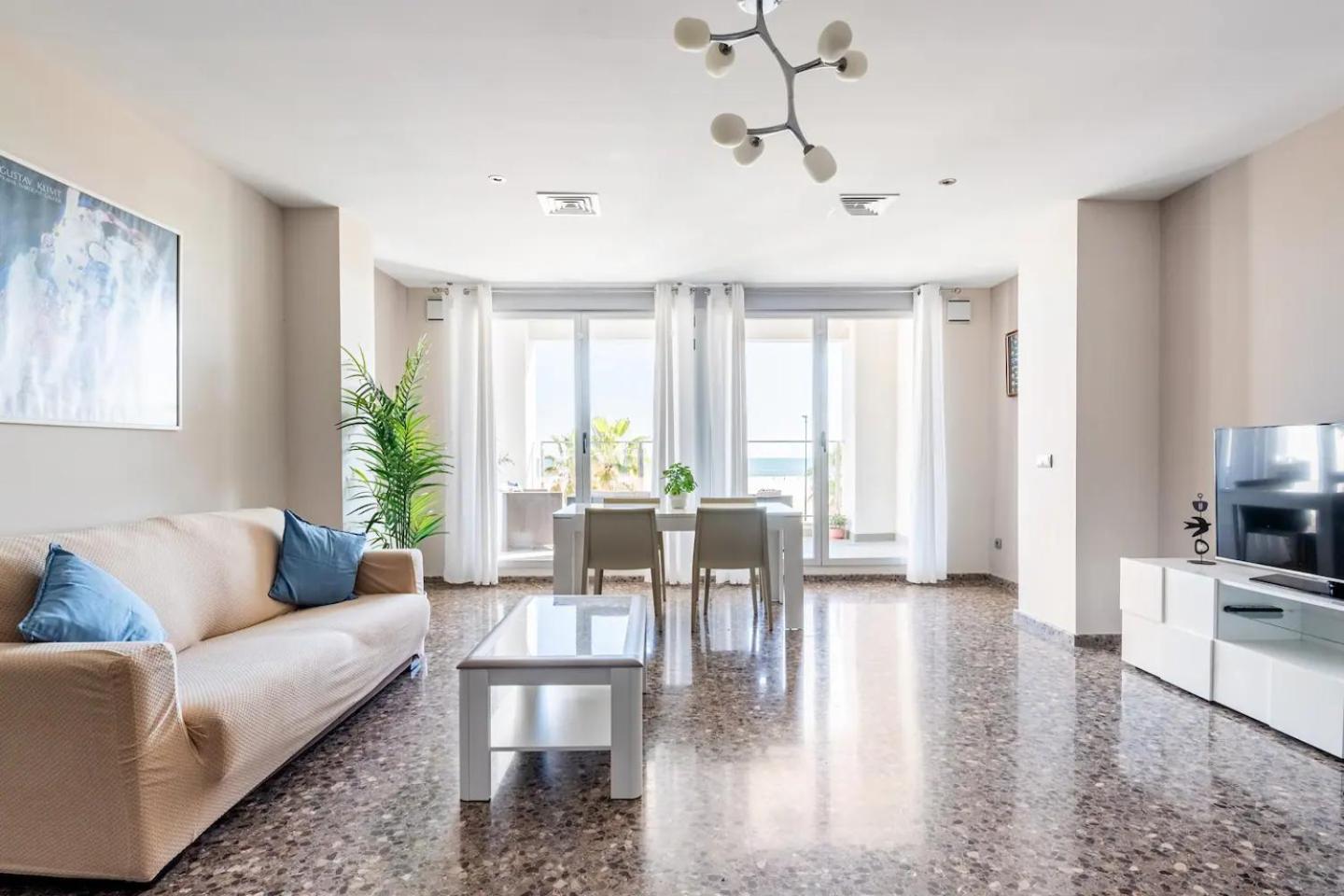 Apartment Moderno Con Vistas Al Mar En *