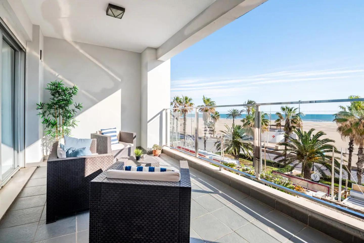 Apartment Moderno Con Vistas Al Mar En