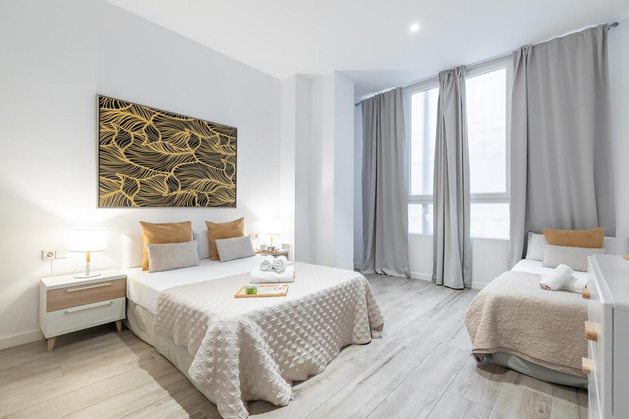 Apartment Travel Habitat Ayuntamiento *