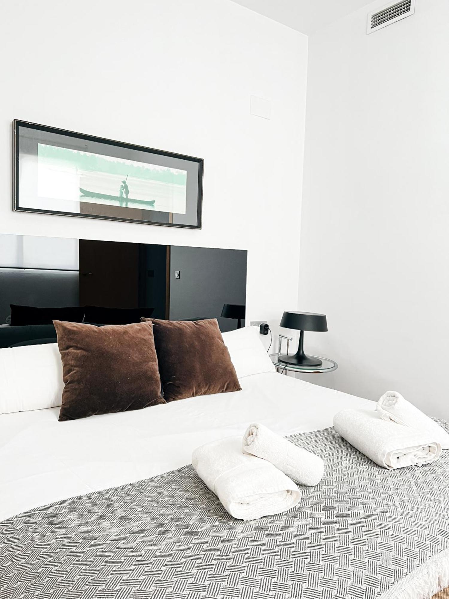 Happy Apartment *
