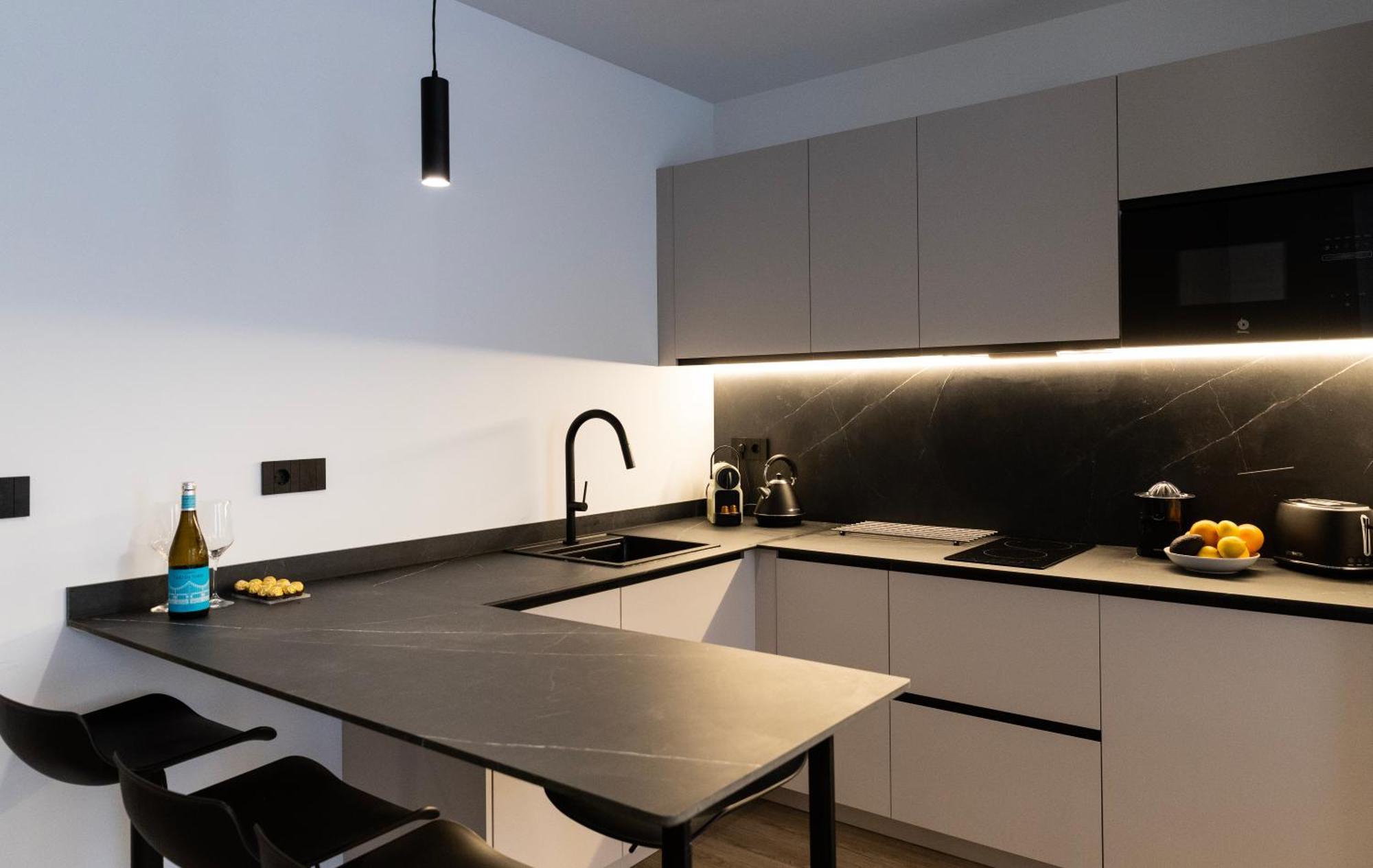 Demetrio By Alma Apartment