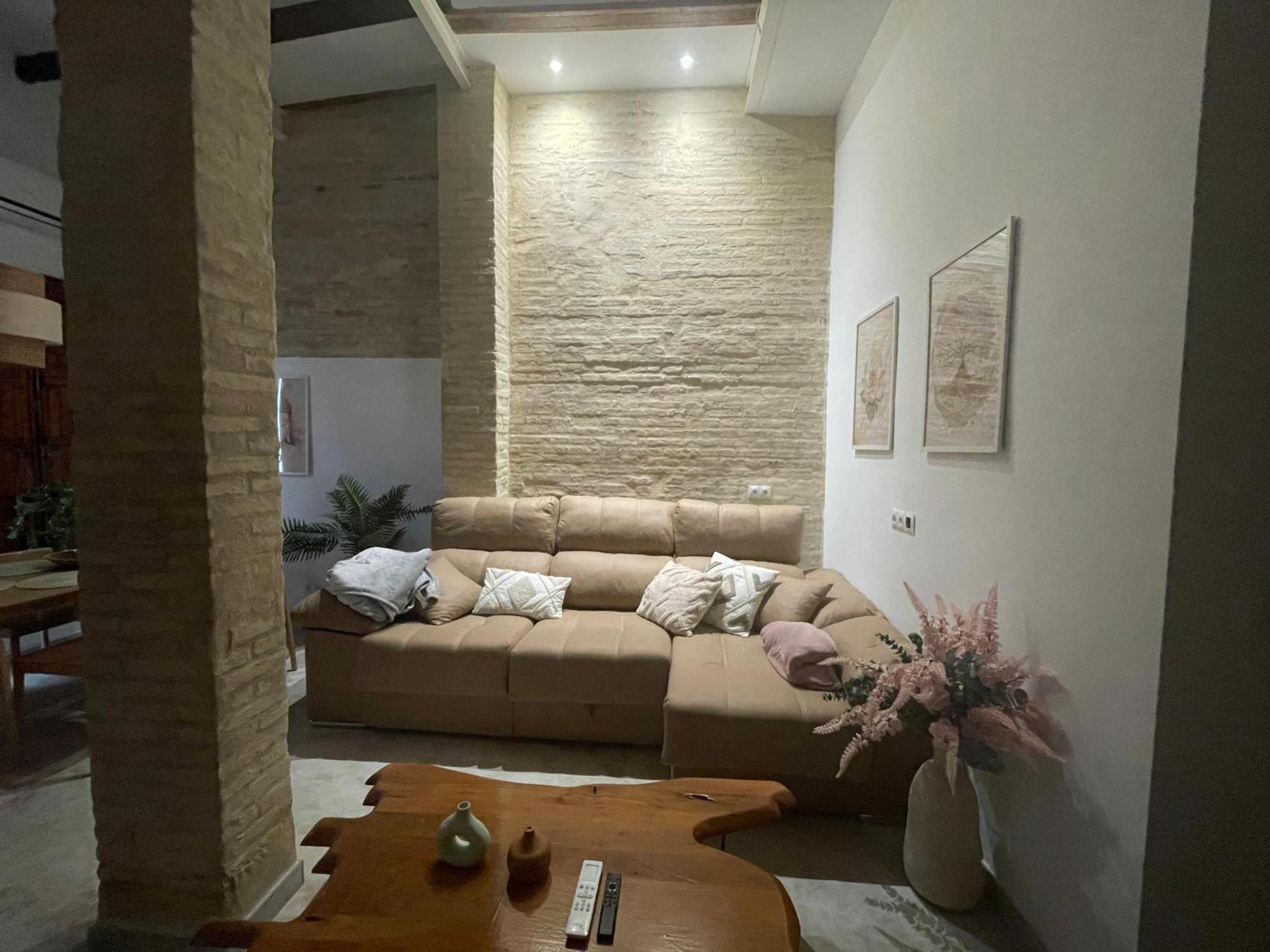 Apartment Dream Big With Jacuzzi And Terrace In Ruzafa Valencia