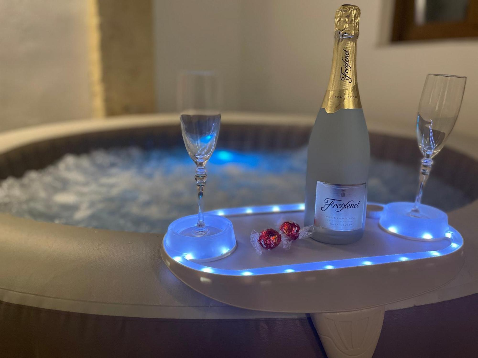 Dream Big With Jacuzzi And Terrace In Ruzafa Valencia