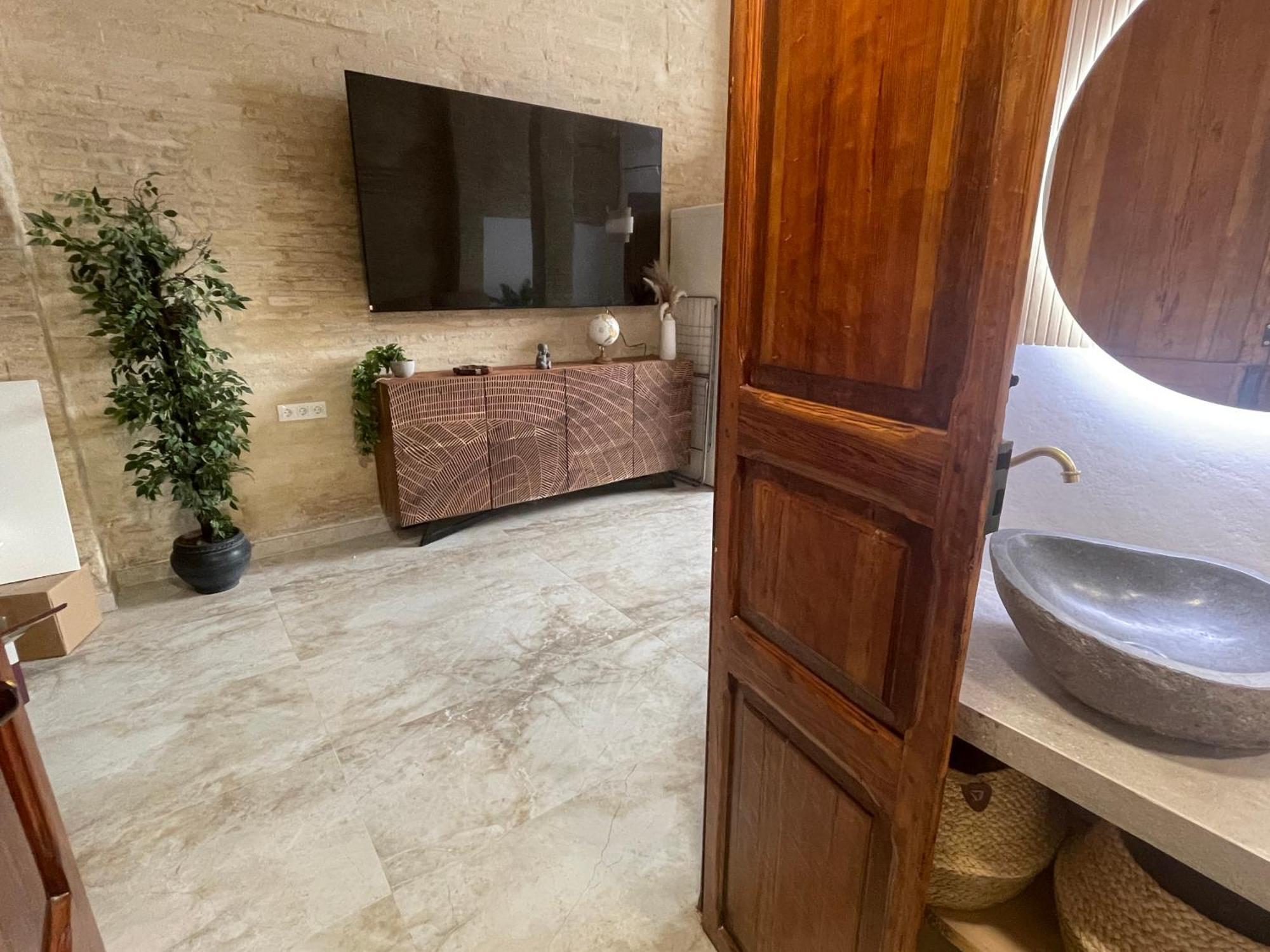 Apartment Dream Big With Jacuzzi And Terrace In Ruzafa *
