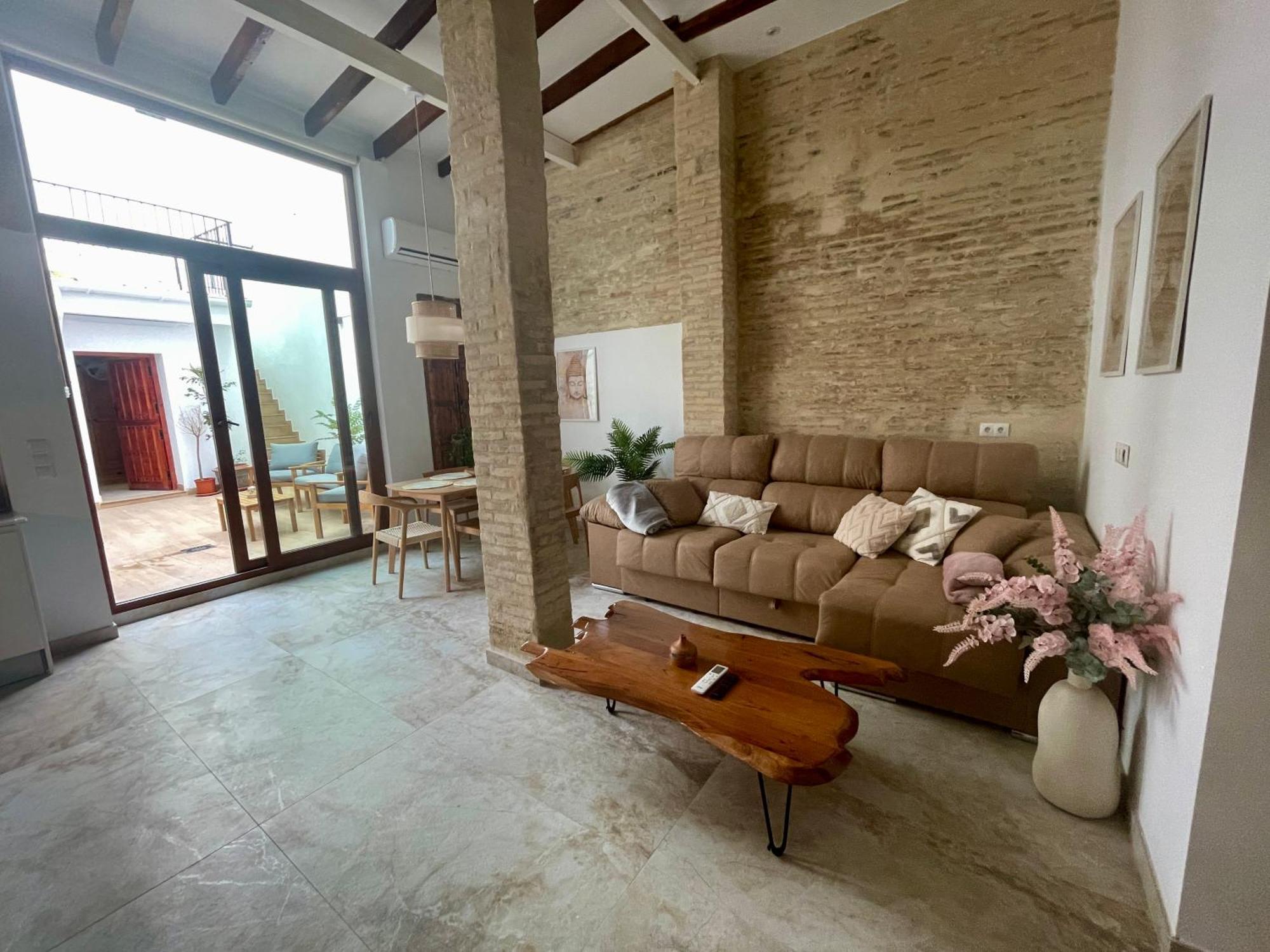 Dream Big With Jacuzzi And Terrace In Ruzafa Apartment *