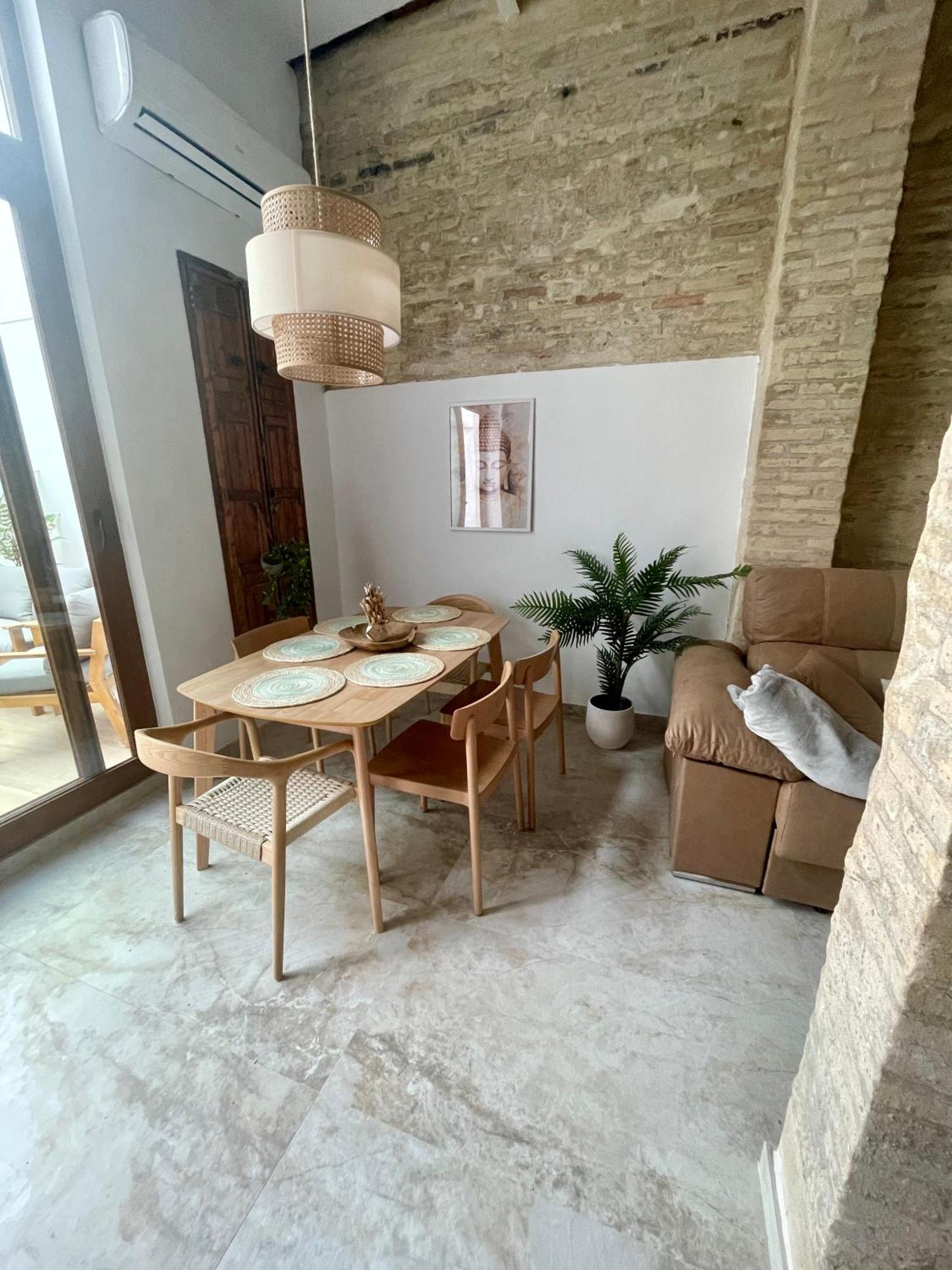 Apartment Dream Big With Jacuzzi And Terrace In Ruzafa