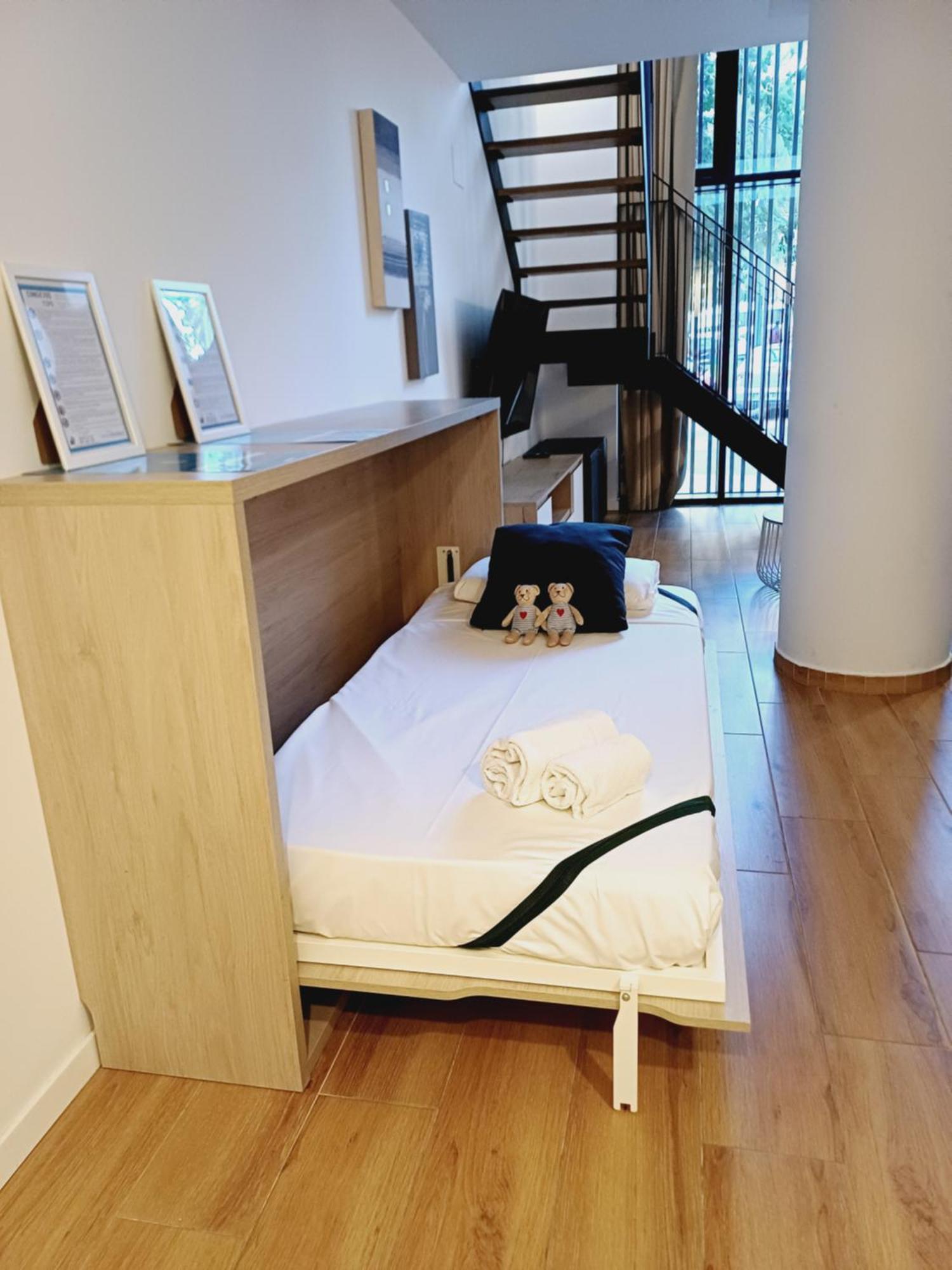 Travel Habitat Alameda Suites. Apartment Valencia