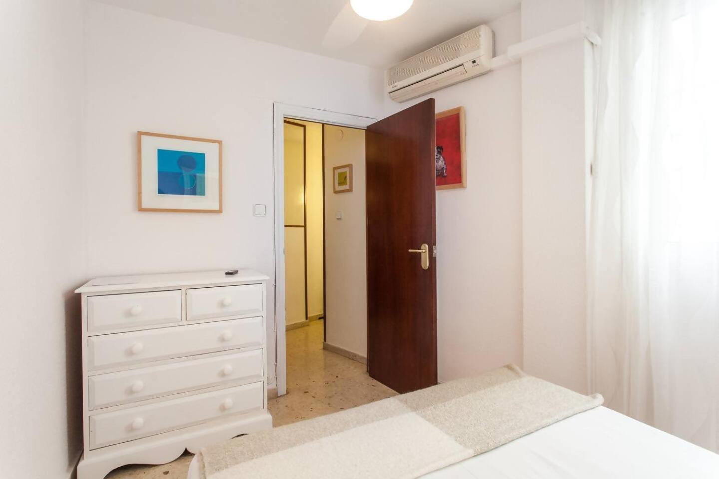 Comfy And Luminous With Balcony * Valencia
