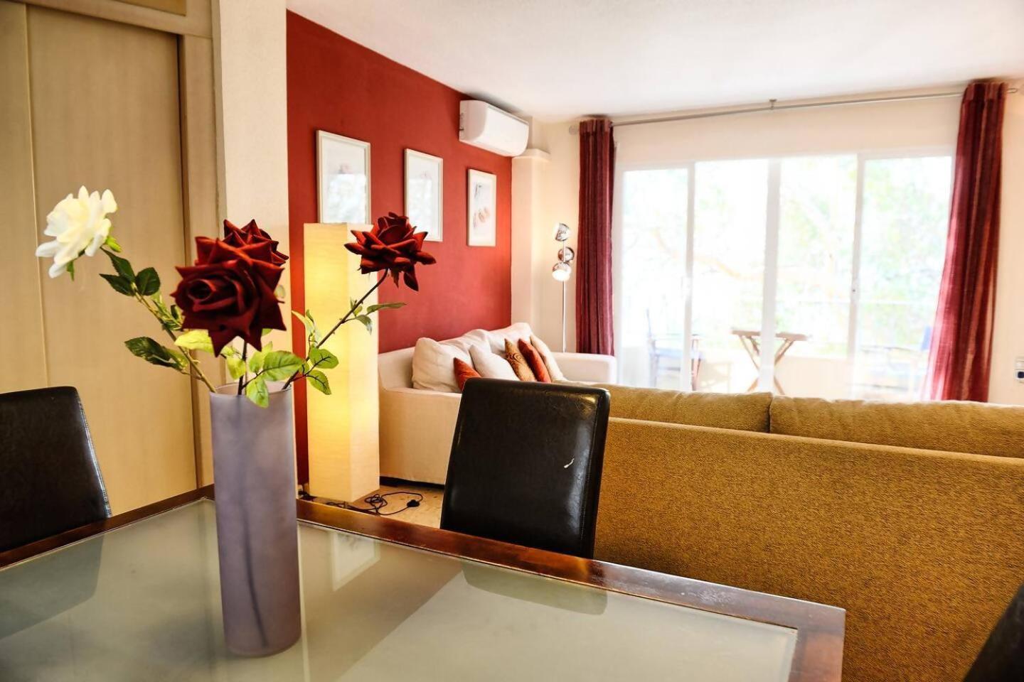 Comfy And Luminous With Balcony * Valencia