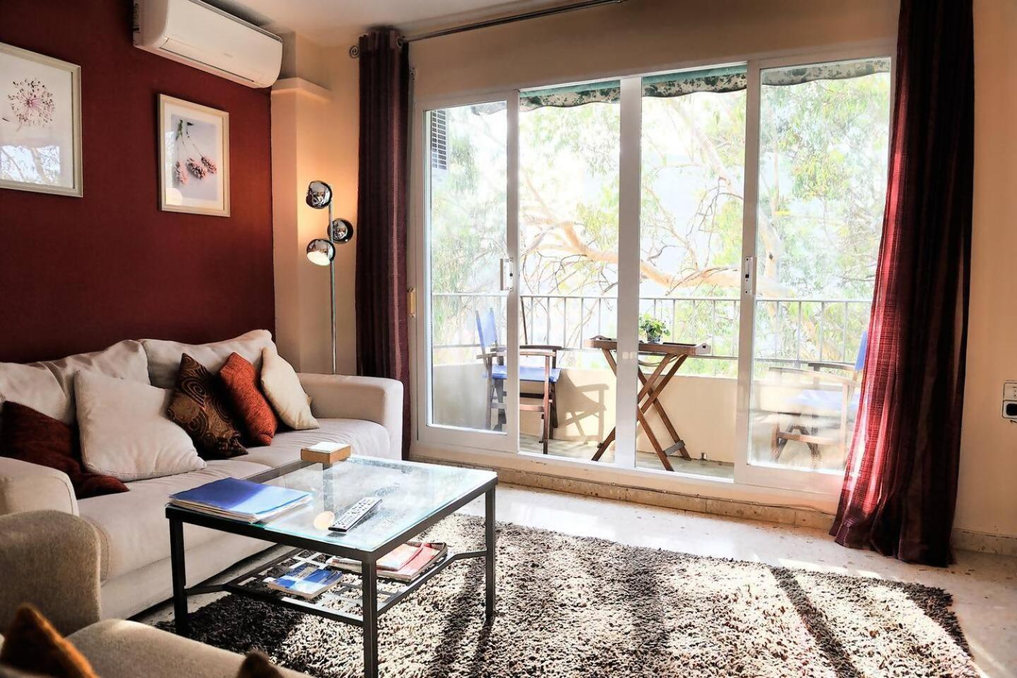 Comfy And Luminous With Balcony Apartment Valencia