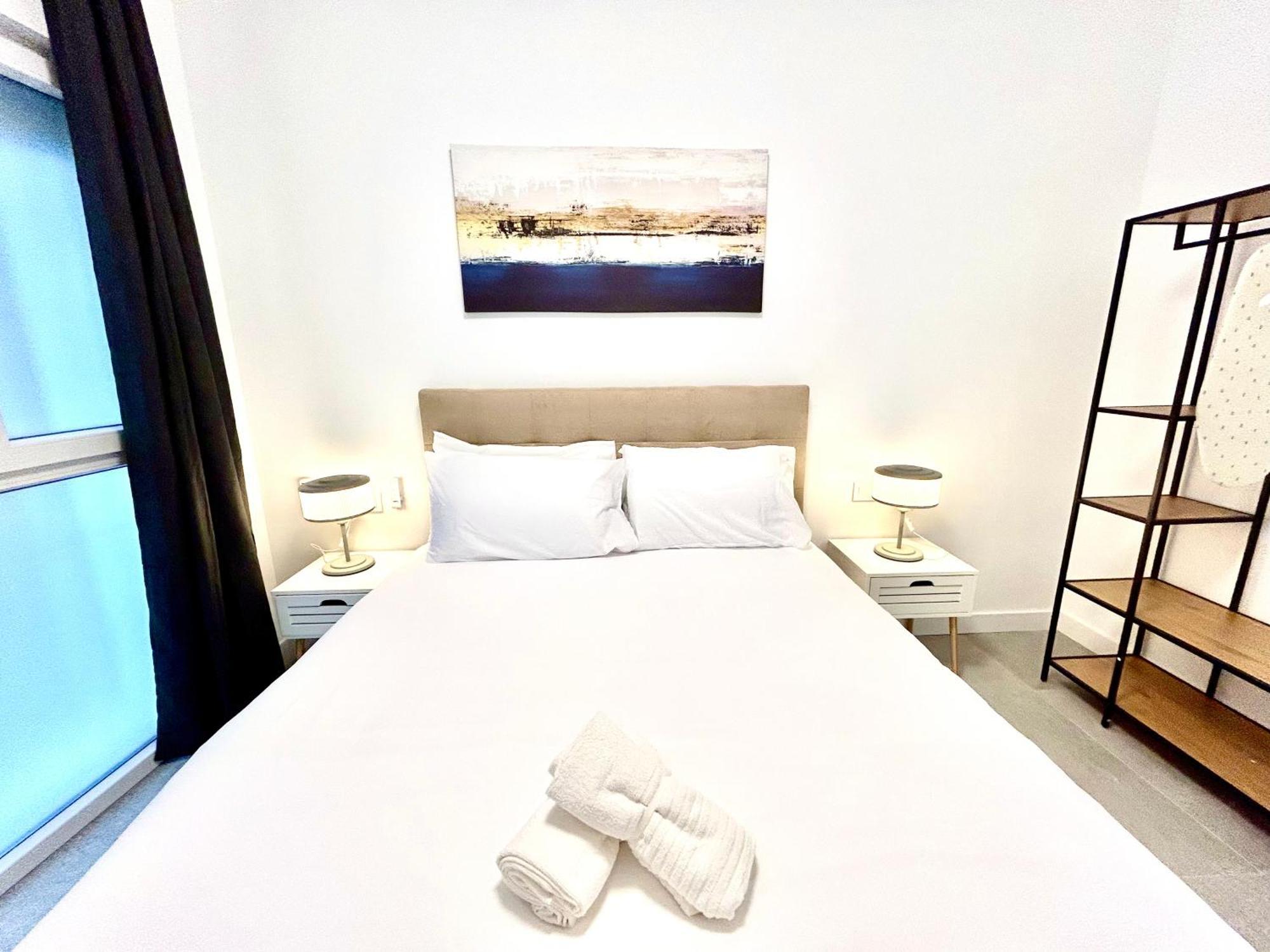 Convenient, Charming 15 Mins From Center Apartamento *
