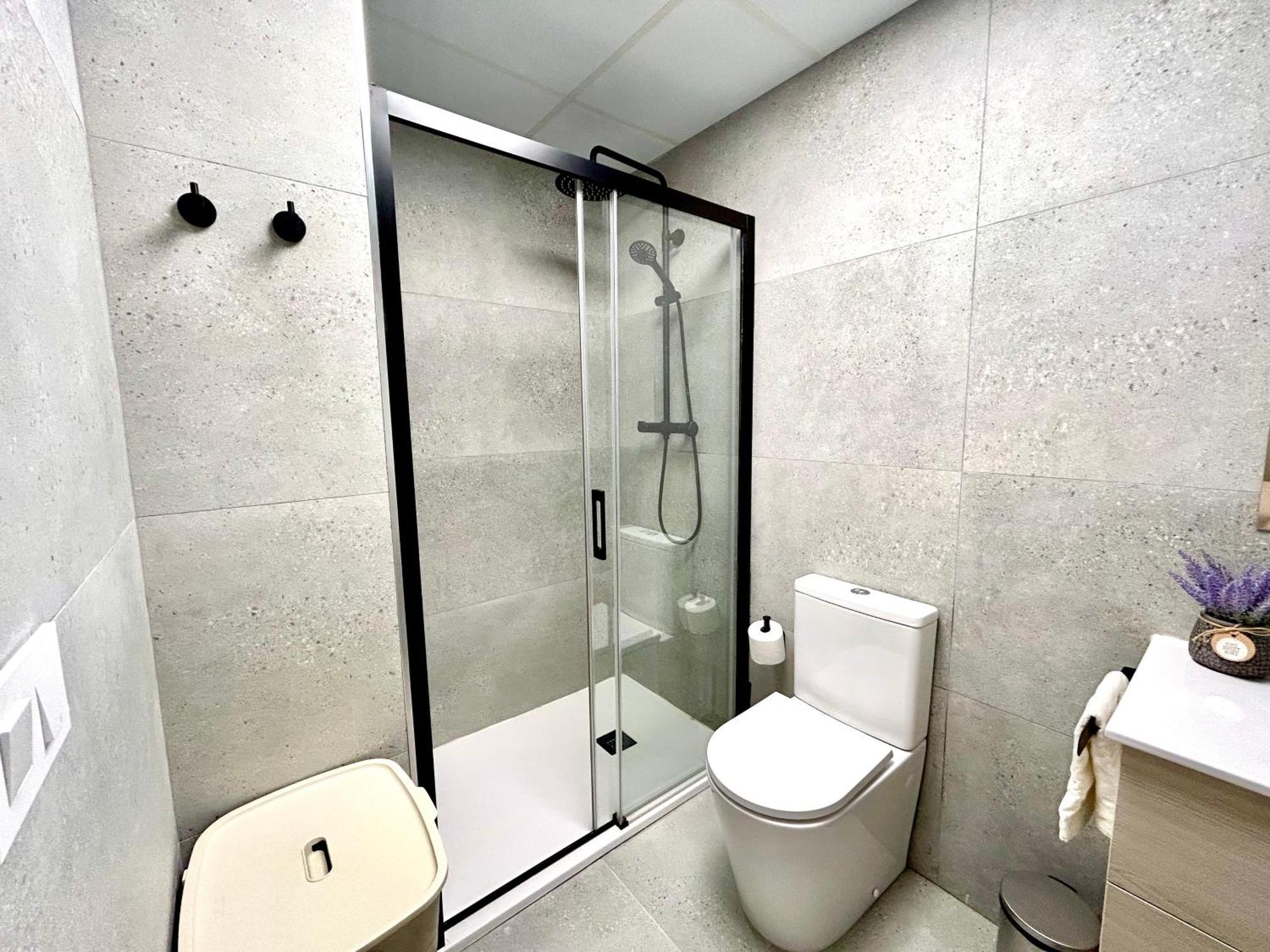 Convenient, Charming 15 Mins From Center Valencia