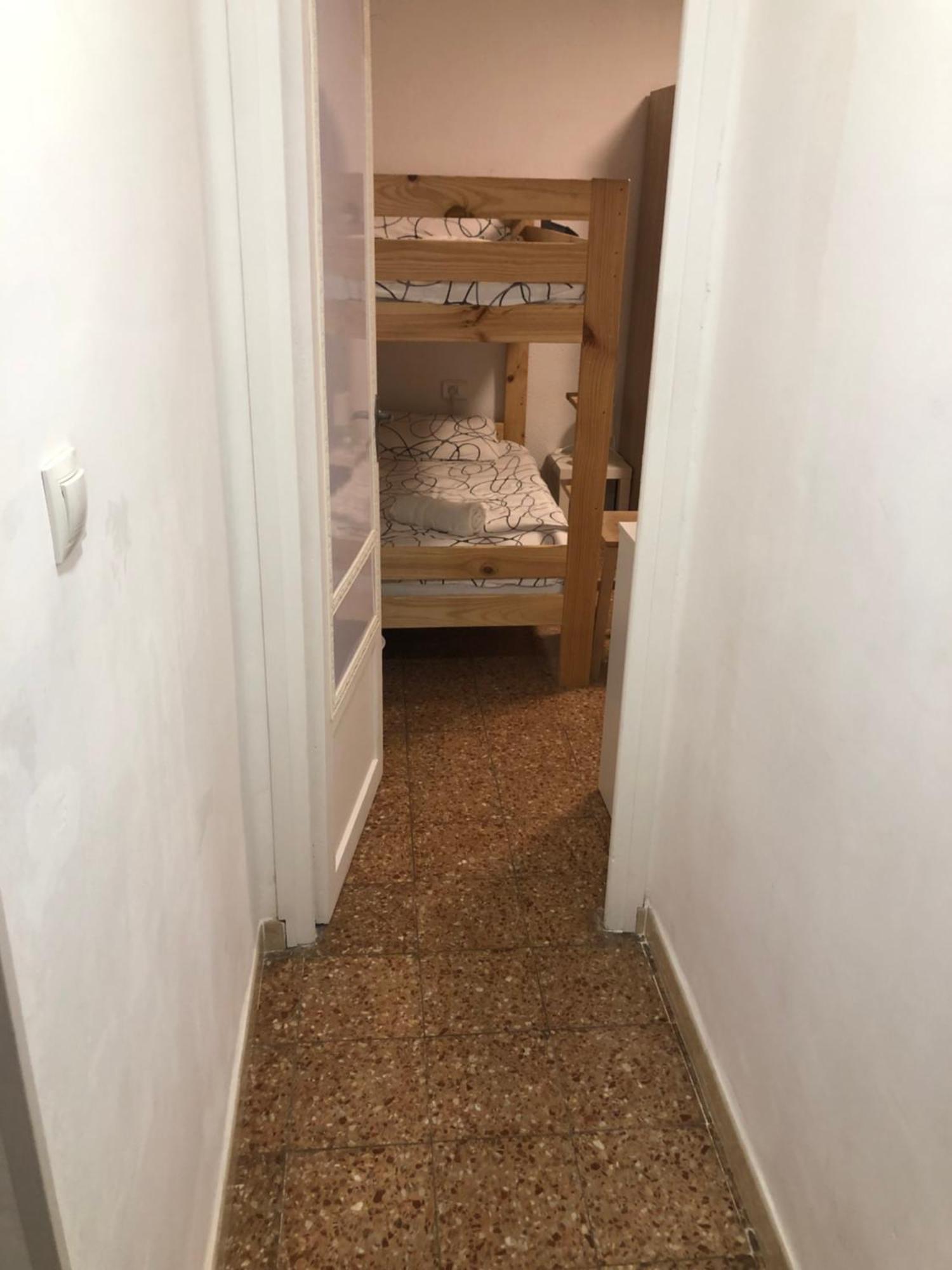 Alojamiento Puerto De Dos Dormitorios, Cocina Y Bano Privatunterkunft