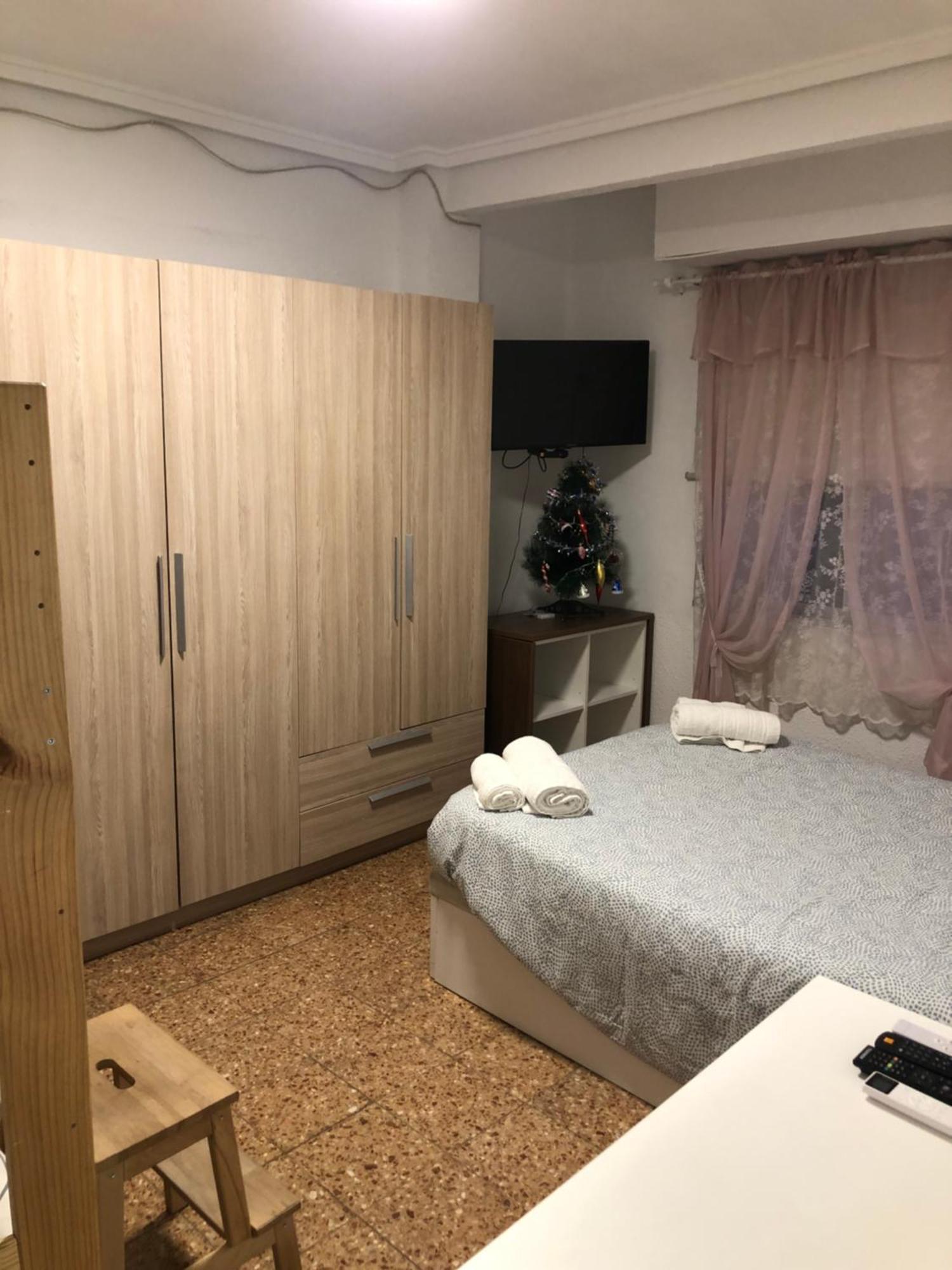 Alojamiento Puerto De Dos Dormitorios, Cocina Y Bano Privatunterkunft *