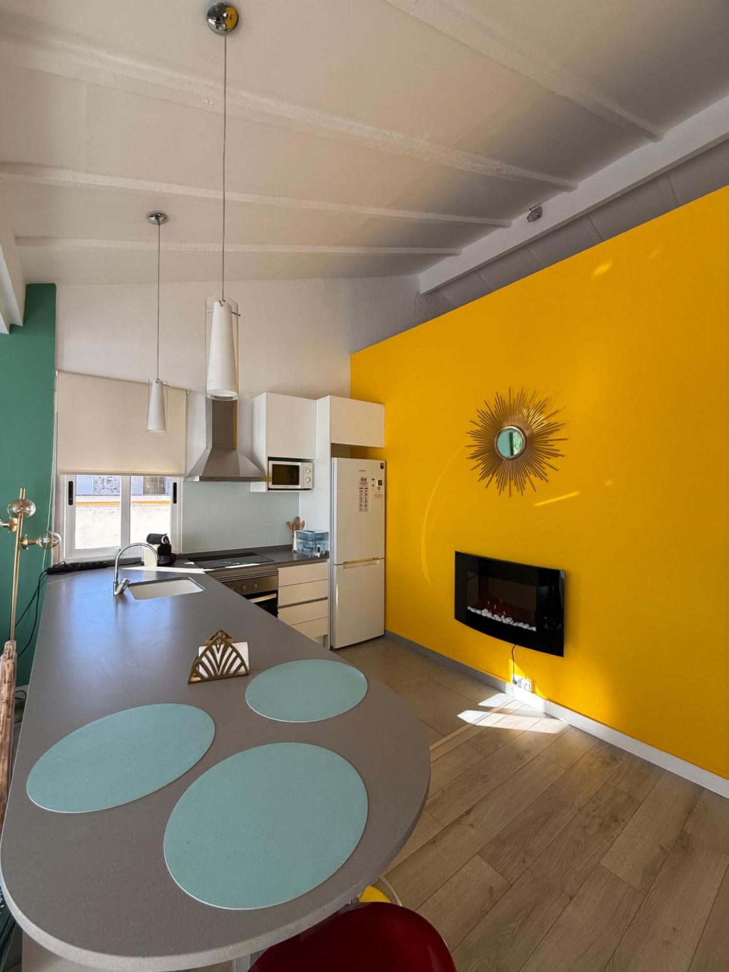 Petite Penthouse With The Sunniest Terrace In