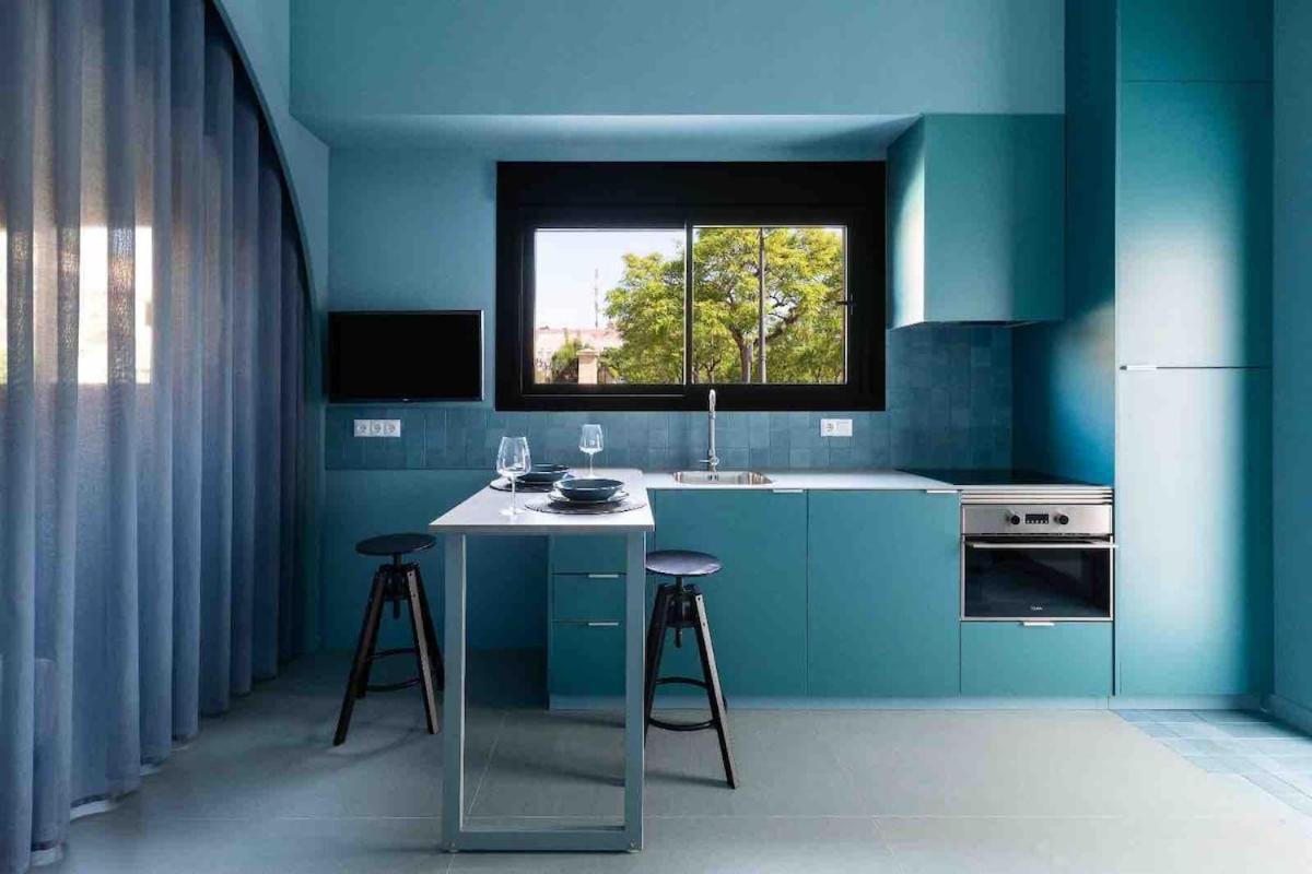 Point Blue Apartment *