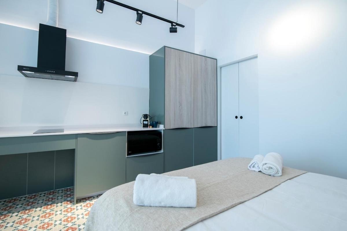 Comodo Estudio En * Valencia