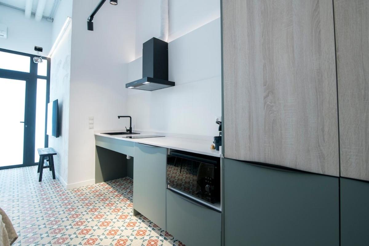 Comodo Estudio En * Valencia