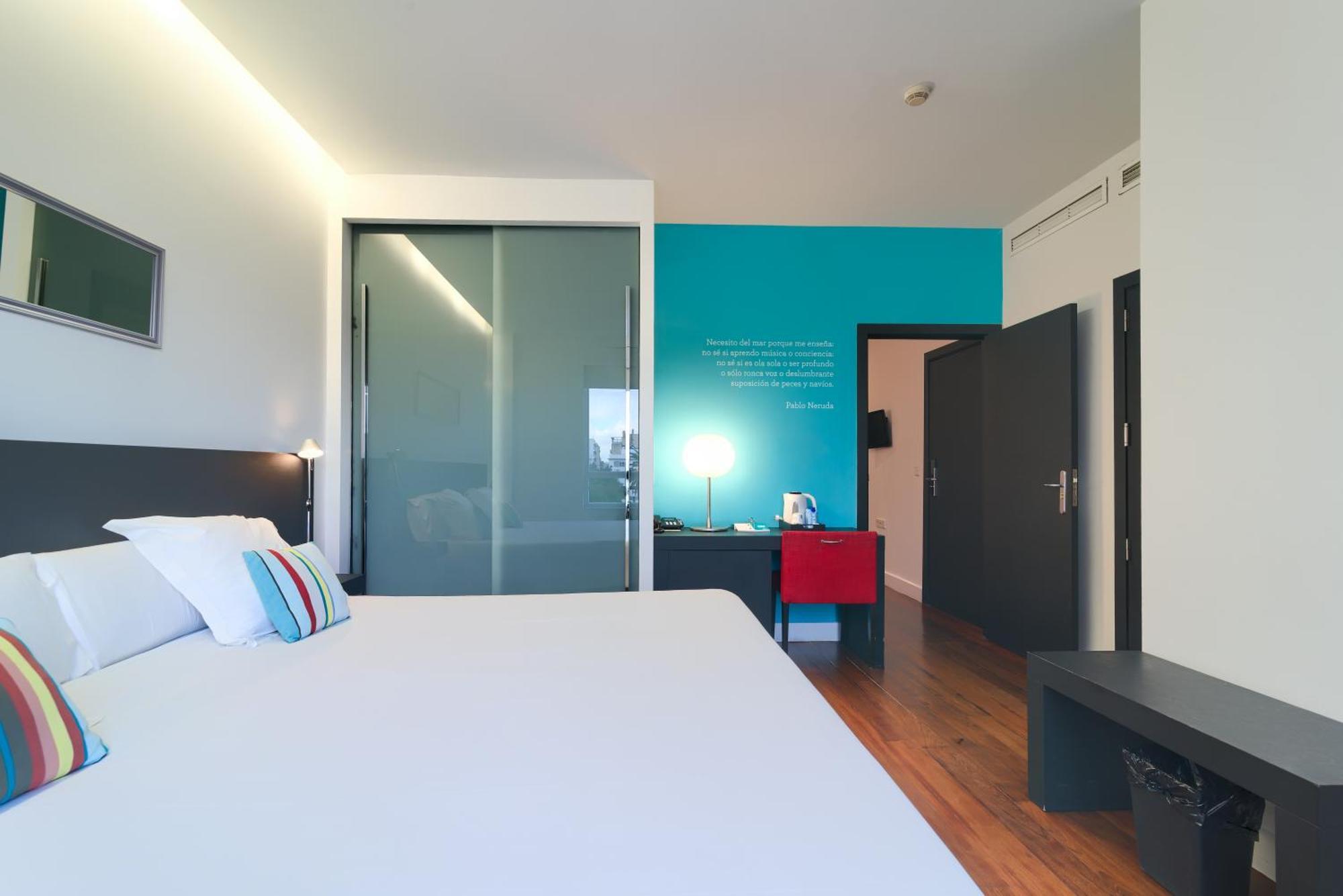 Sea Port Hotel