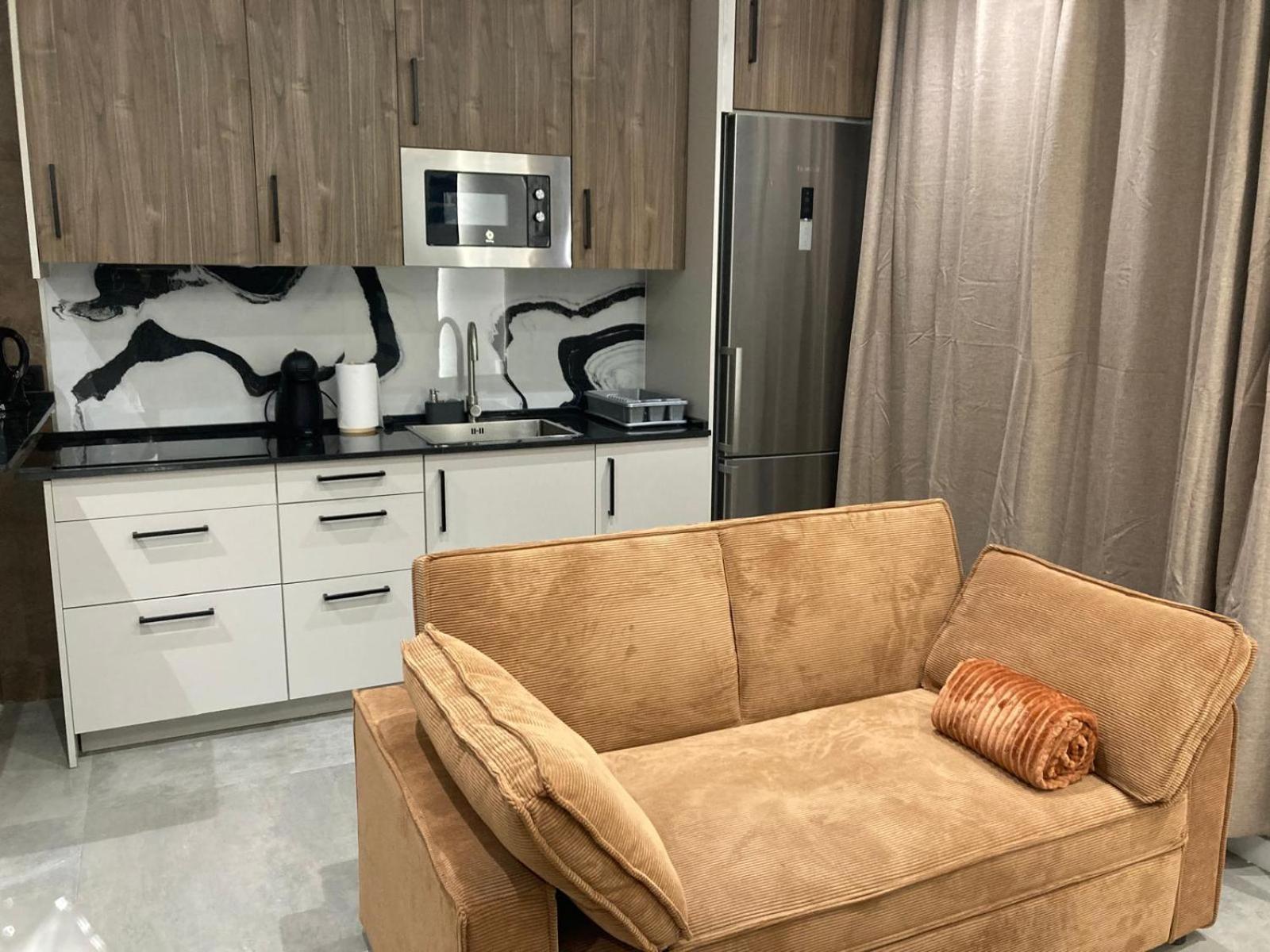 Amplio Estudio En Apartment *