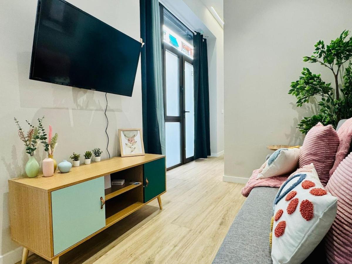 Bright & Stylish Flat Close To Center Valência