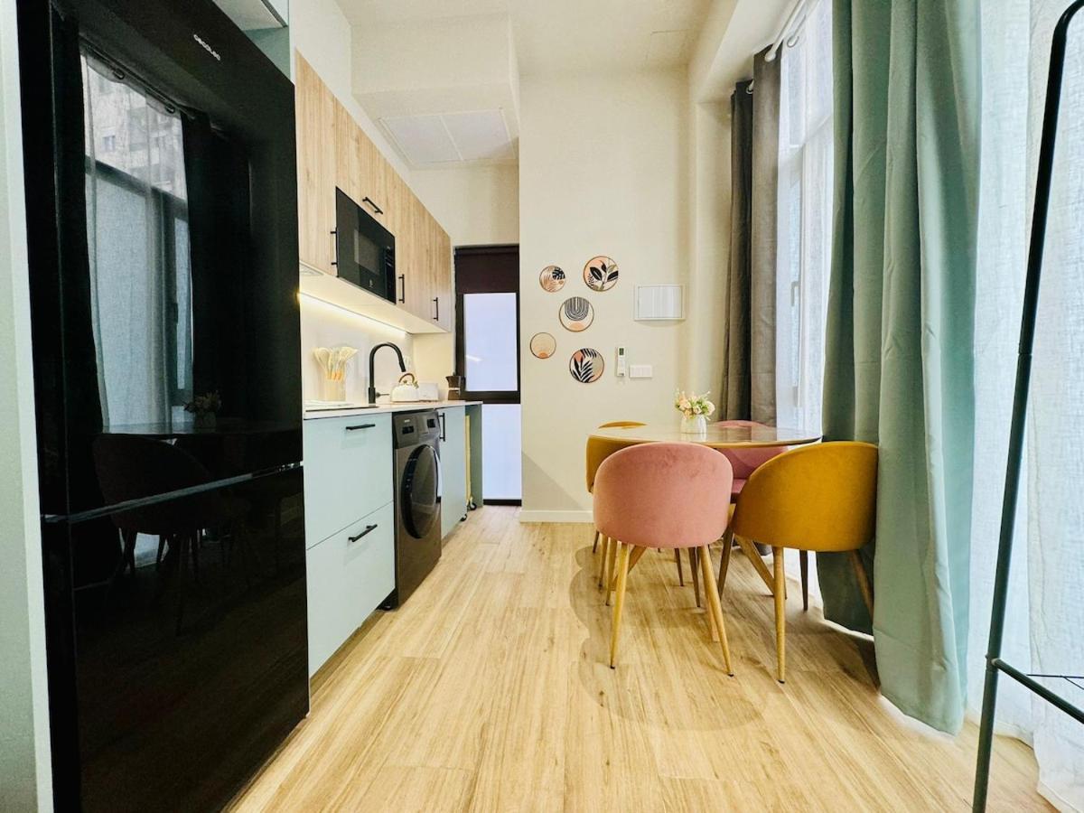 Bright & Stylish Flat Close To Center Valência