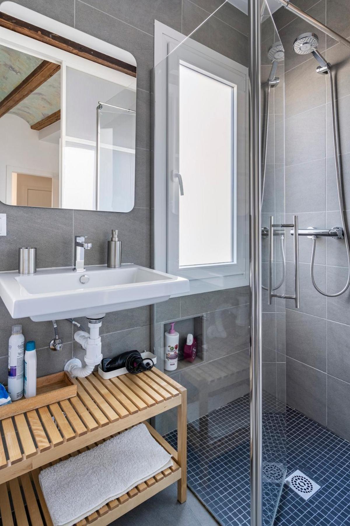Centrica Y Encantadora Vivienda. Appartement