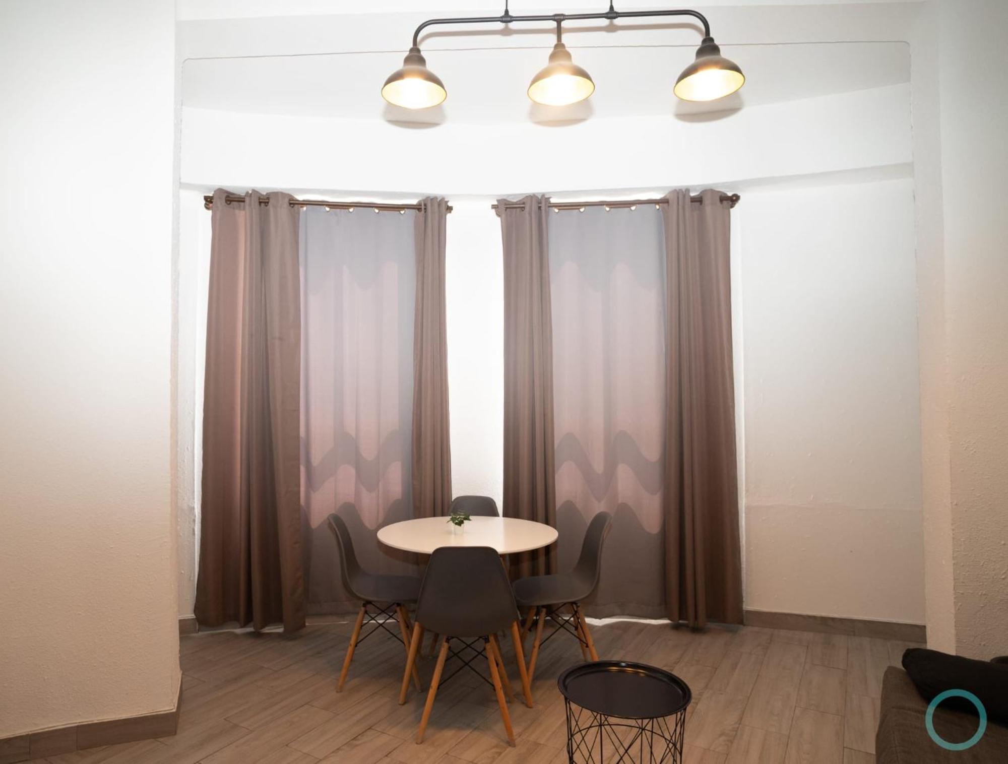 Turia Pio Xii De 3 Apartamento *