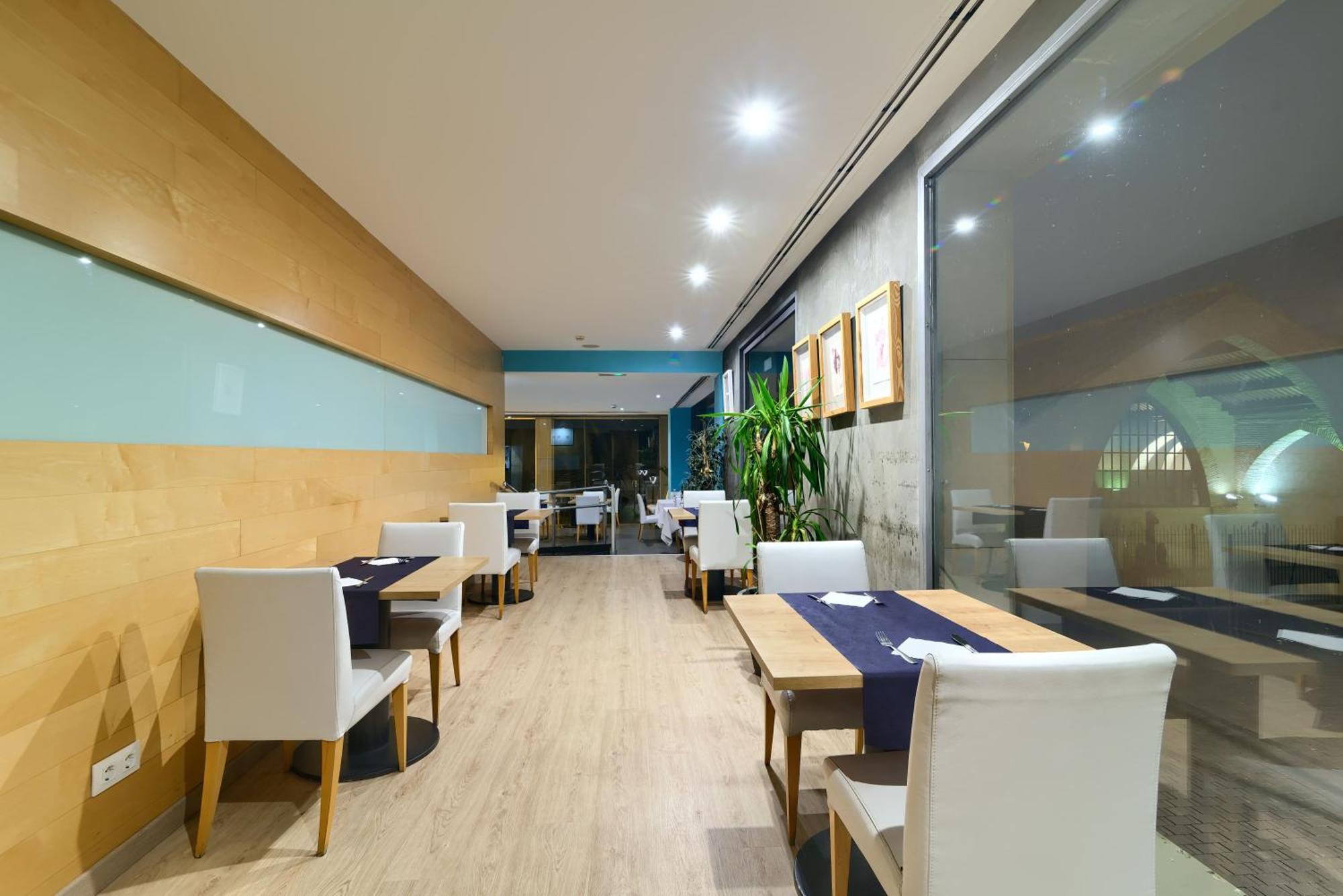 Hotel Sea Port