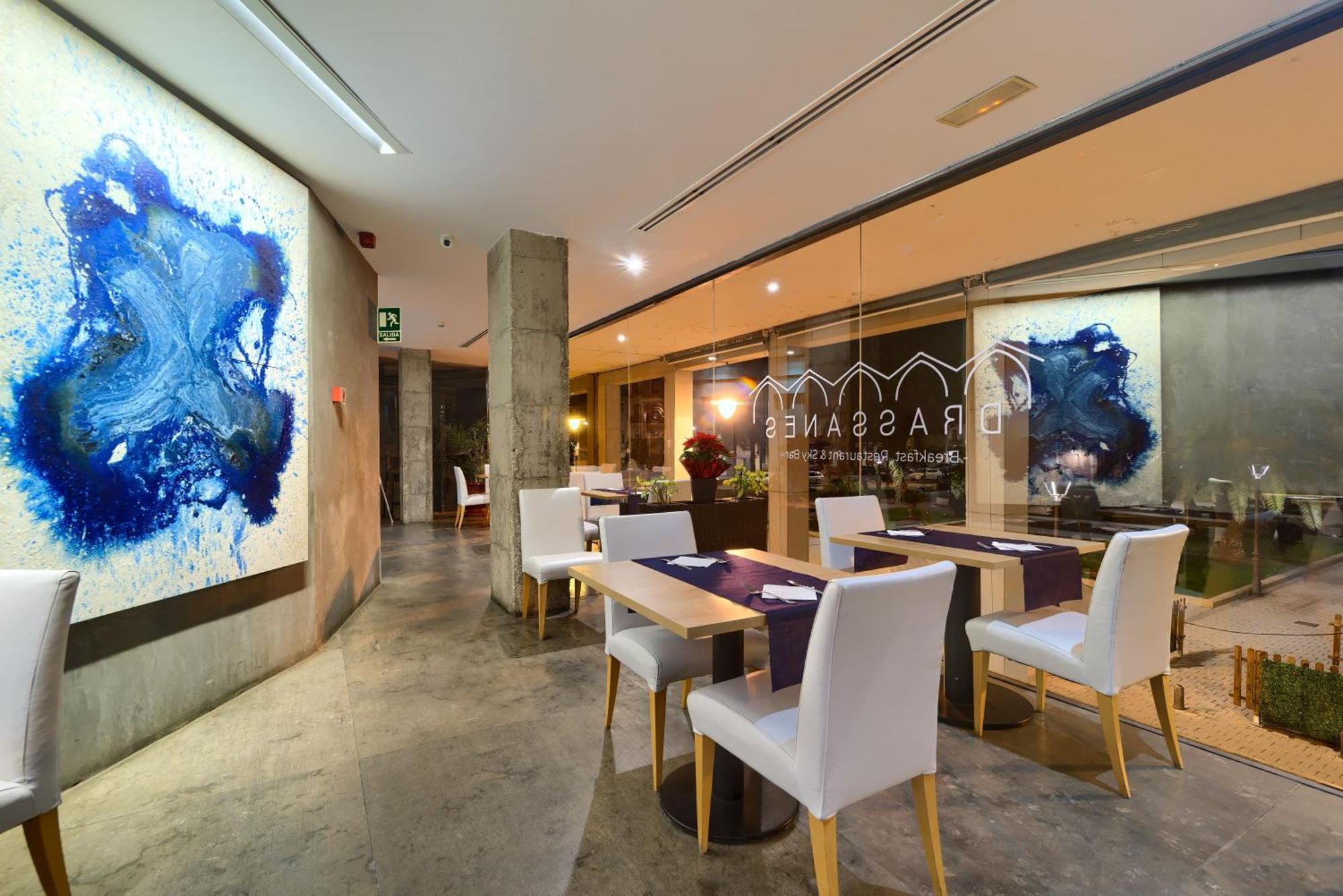 Sea Port Hotel 4*